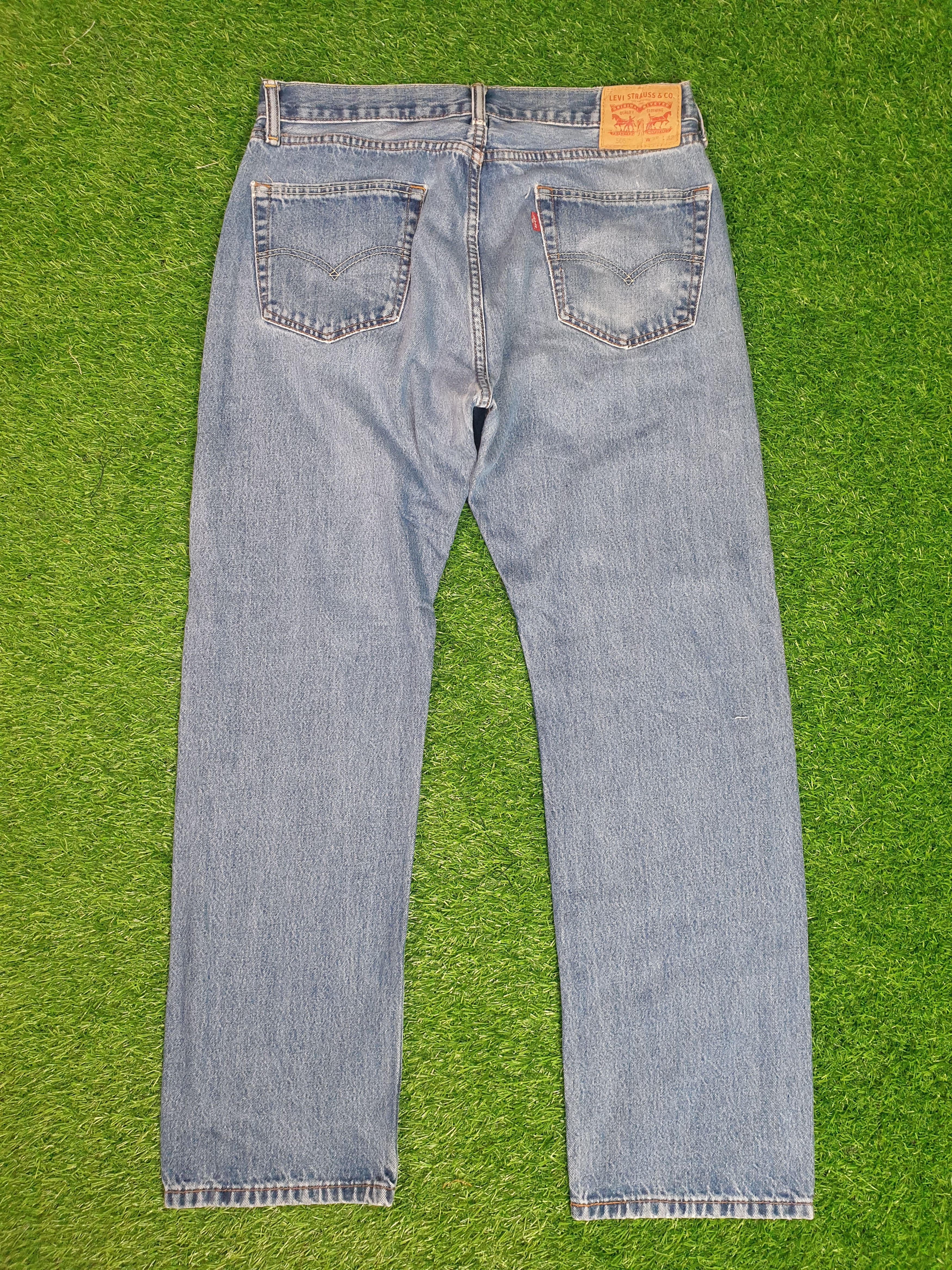 Levi's Vintage LEVIS 505 Light Wash Faded Size 34X30 Jeans L0169 Size US 34 / EU 50 - 2 Thumbnail