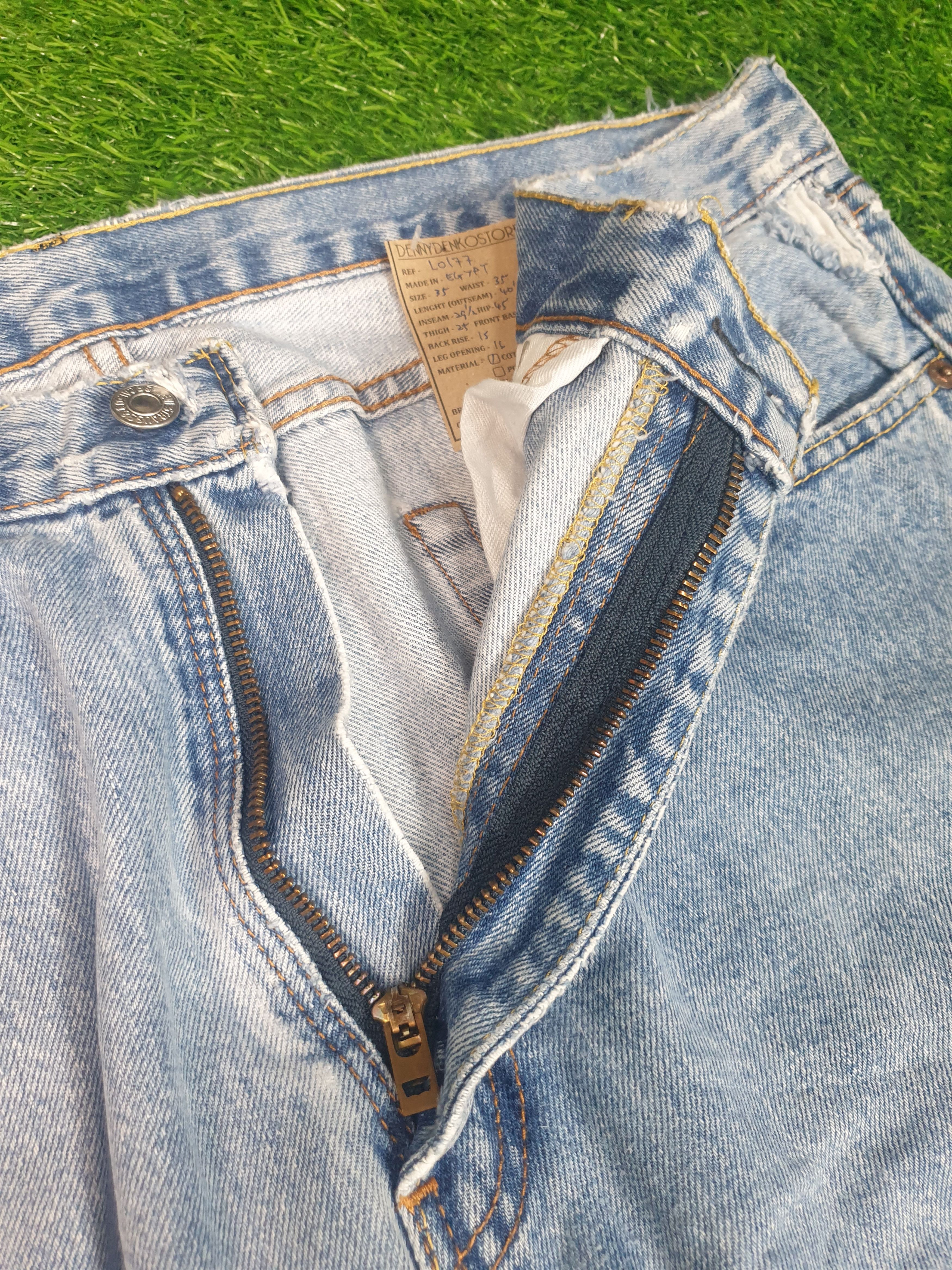 Levi's Vintage Clothing LEVIS 505 Light Wash Distressed Size 36X29.5 Jeans L0177 Size US 36 / EU 52 - 6 Thumbnail