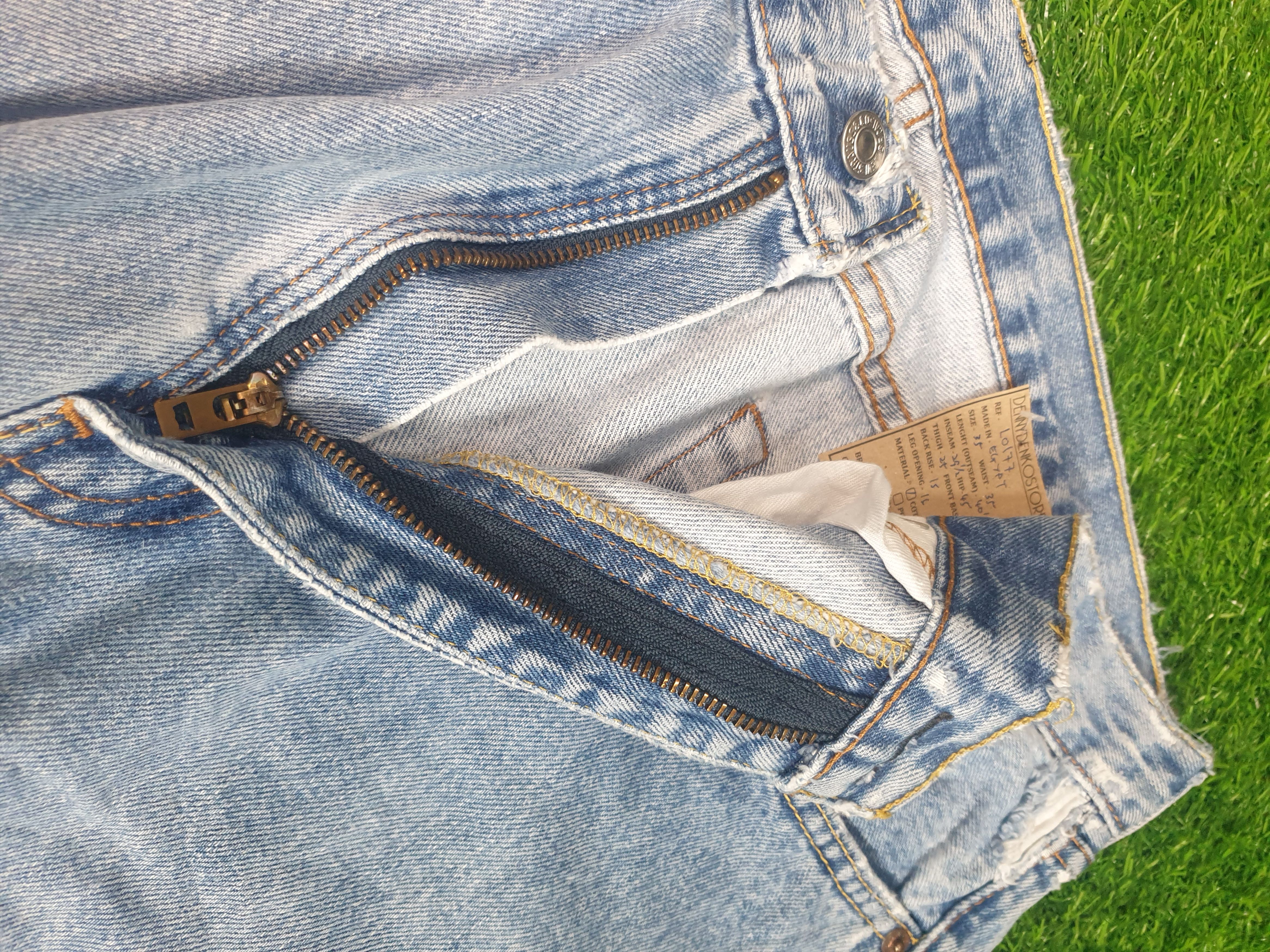 Levi's Vintage Clothing LEVIS 505 Light Wash Distressed Size 36X29.5 Jeans L0177 Size US 36 / EU 52 - 6 Thumbnail