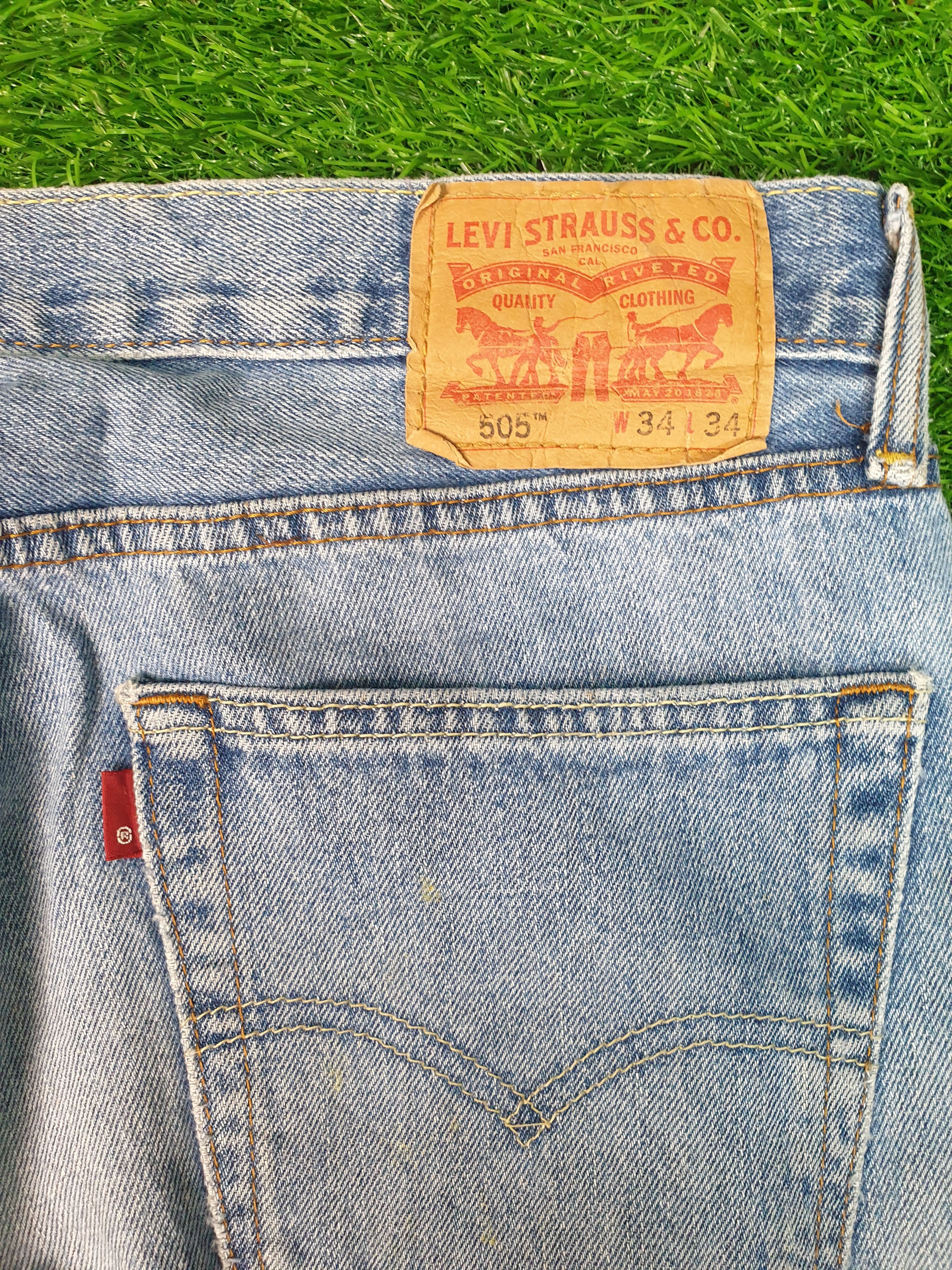 Levi's Vintage LEVIS 505 Faded Distressed Size 34X32.5 Jeans L0091 Size US 34 / EU 50 - 11 Thumbnail