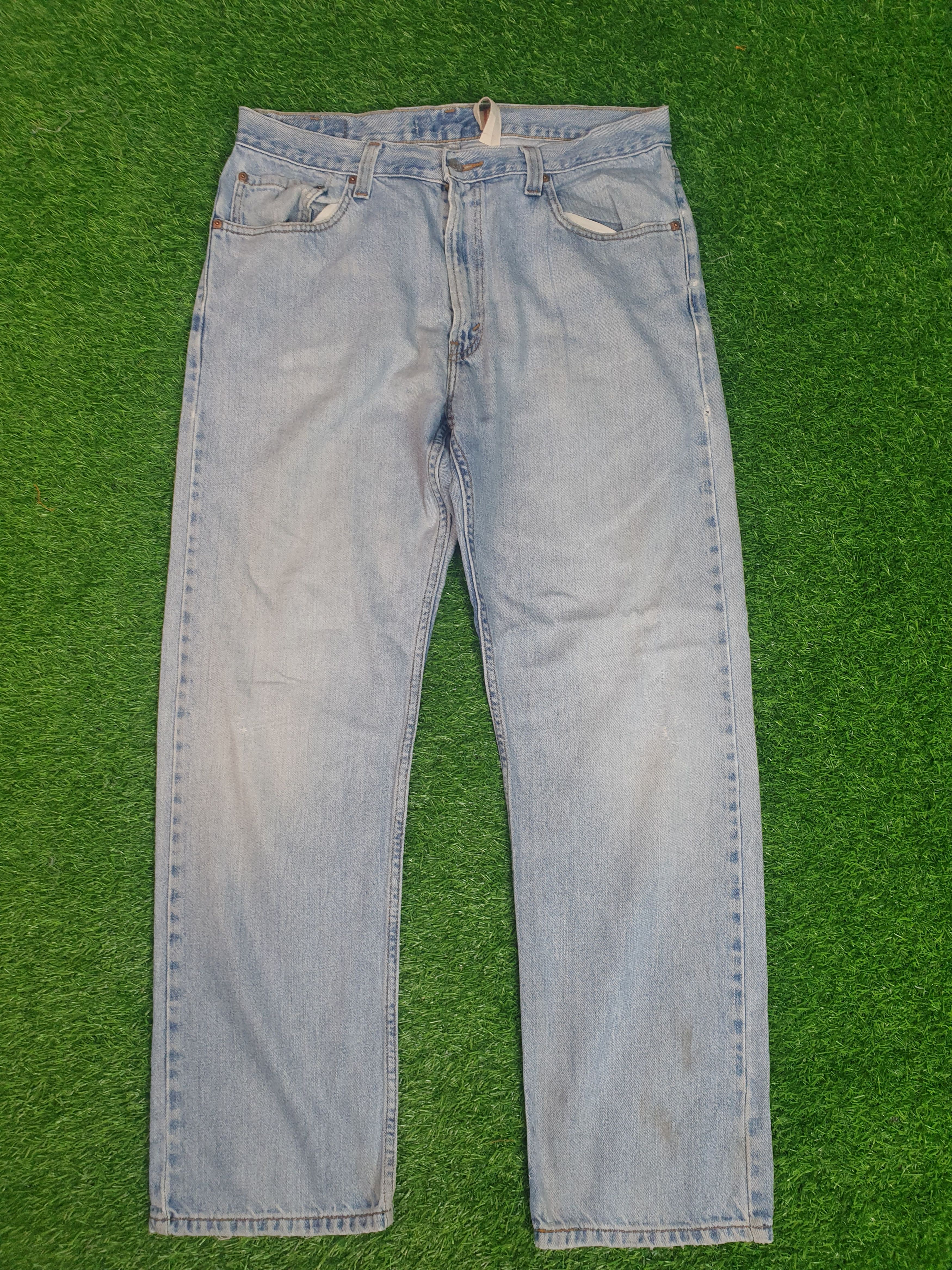 image of Distressed Denim x Levis Vintage Levis 505 Sun Faded Rusty Size 36X31 Jeans L0176 in Light Blue