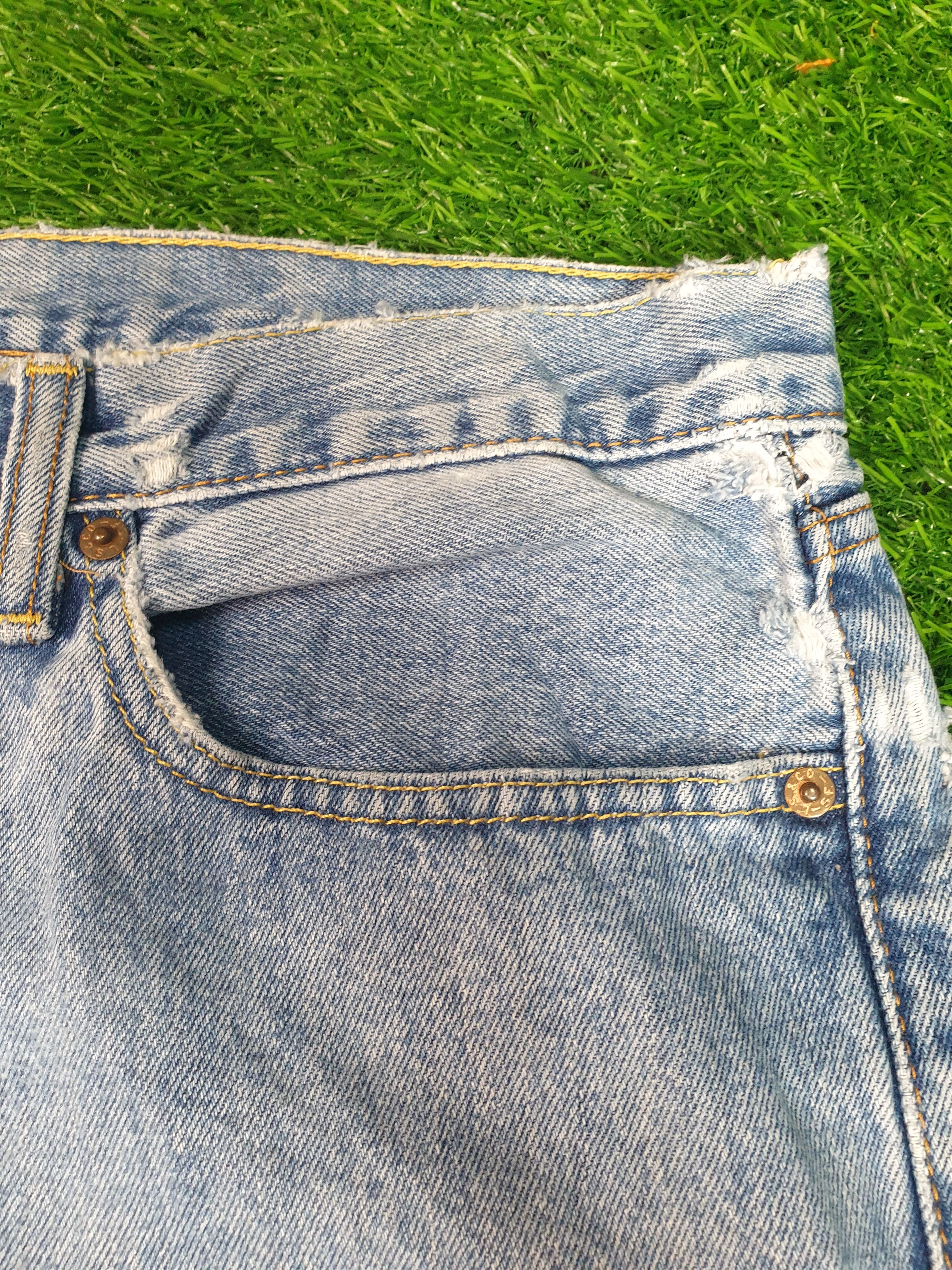Levi's Vintage Clothing Vintage LEVIS 505 Sun Faded Distressed 36X29.5 Jeans L0088 Size US 36 / EU 52 - 11 Thumbnail