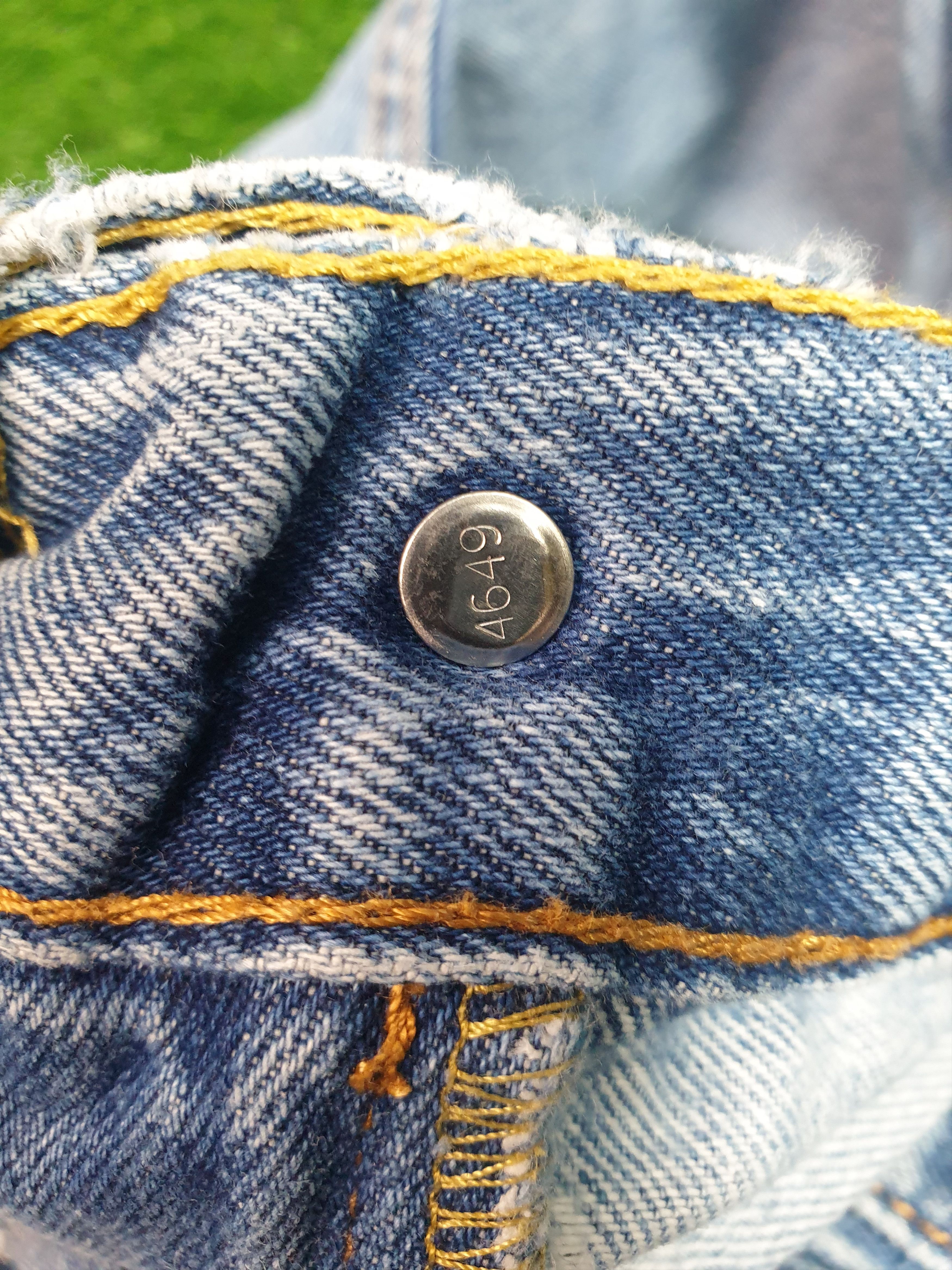 Levi's Vintage Clothing Vintage LEVIS 505 Sun Faded Distressed 36X29.5 Jeans L0088 Size US 36 / EU 52 - 14 Thumbnail