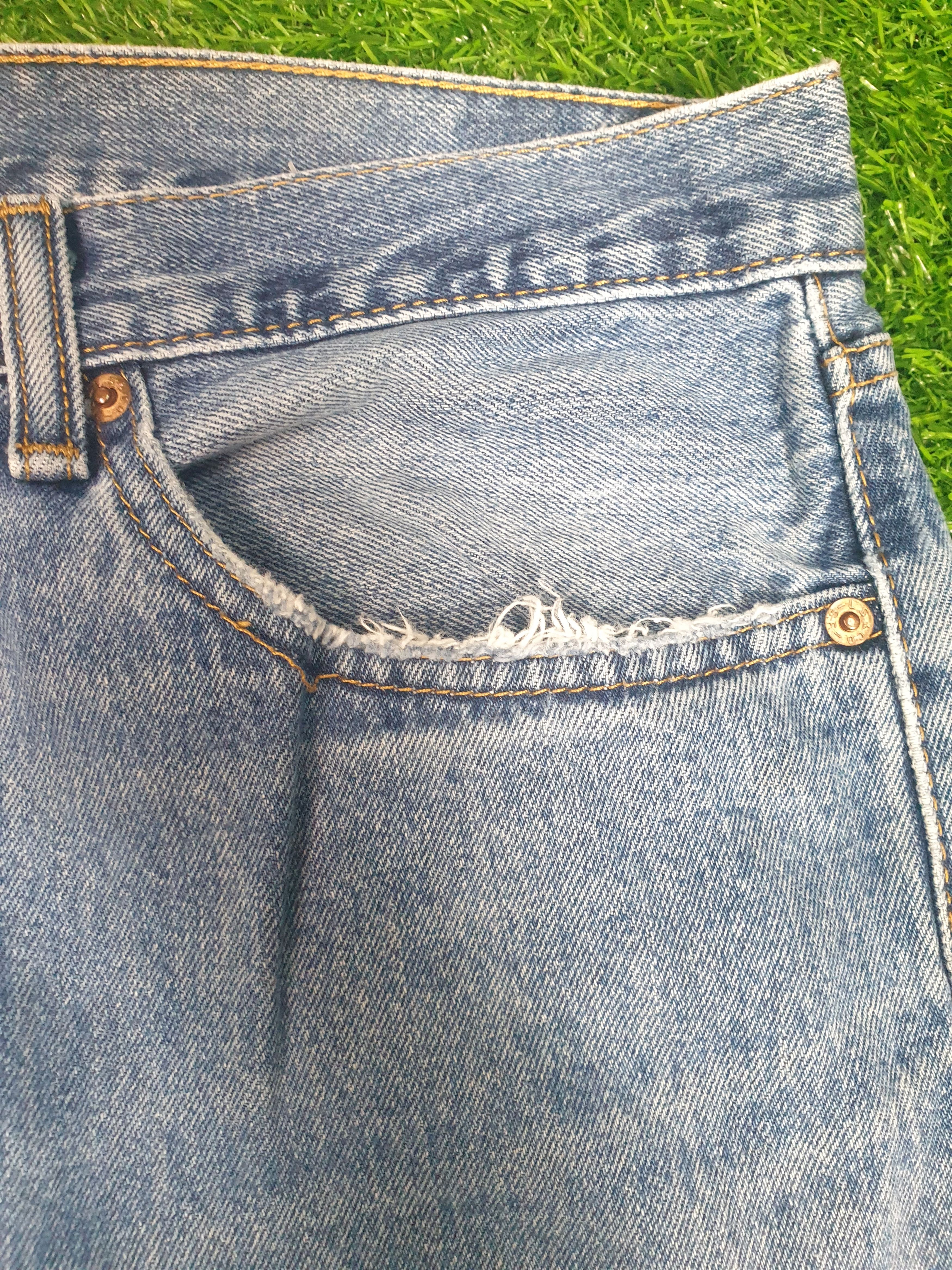 Levi's Vintage LEVIS 505 Faded Distressed Size 34X31.5 Jeans L0079 Size US 34 / EU 50 - 5 Thumbnail