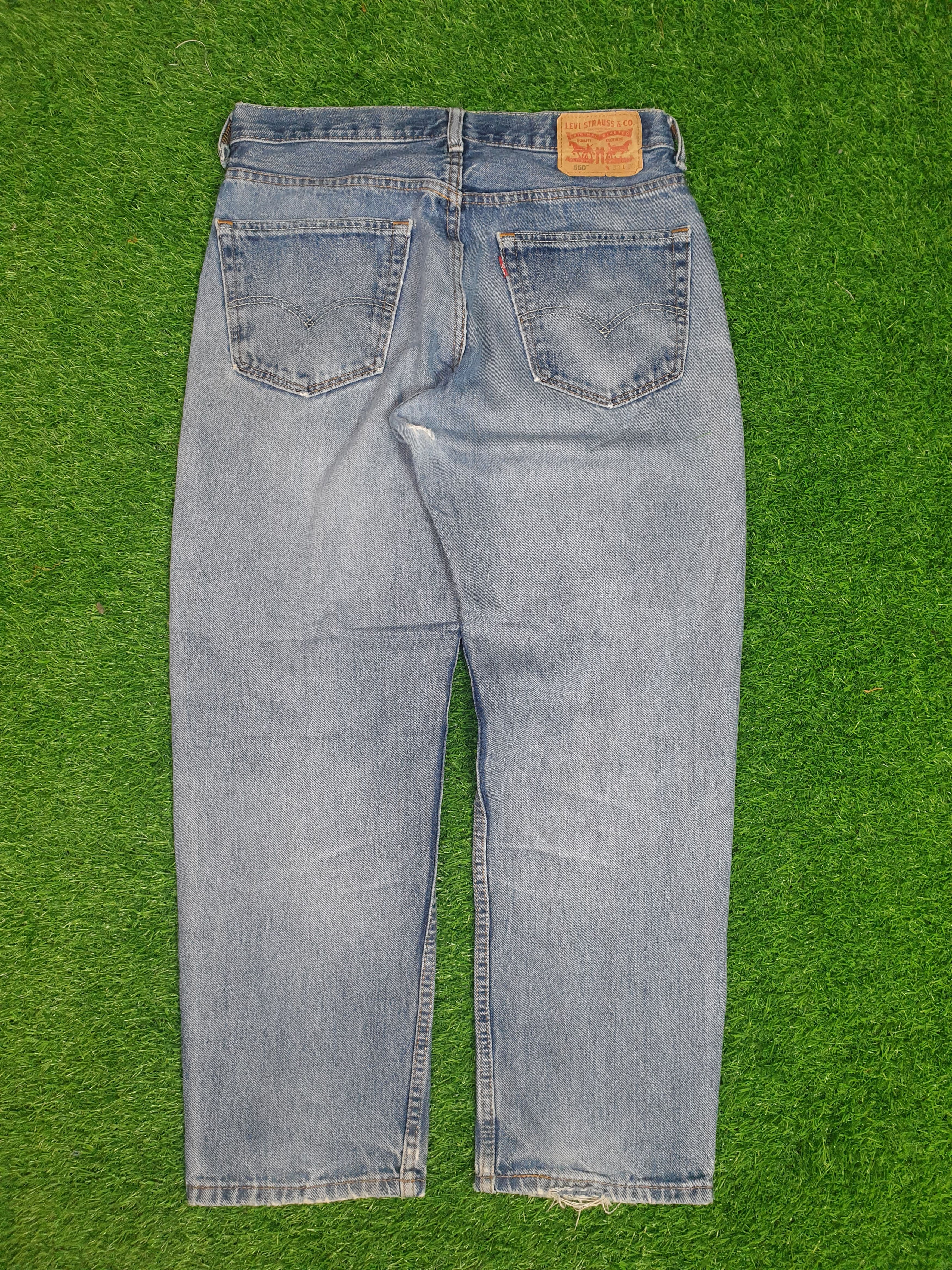 Levi's Vintage Clothing Vintage LEVIS 550 Faded Distressed Size 33X28.5 Jeans L0084 Size US 33 - 2 Thumbnail
