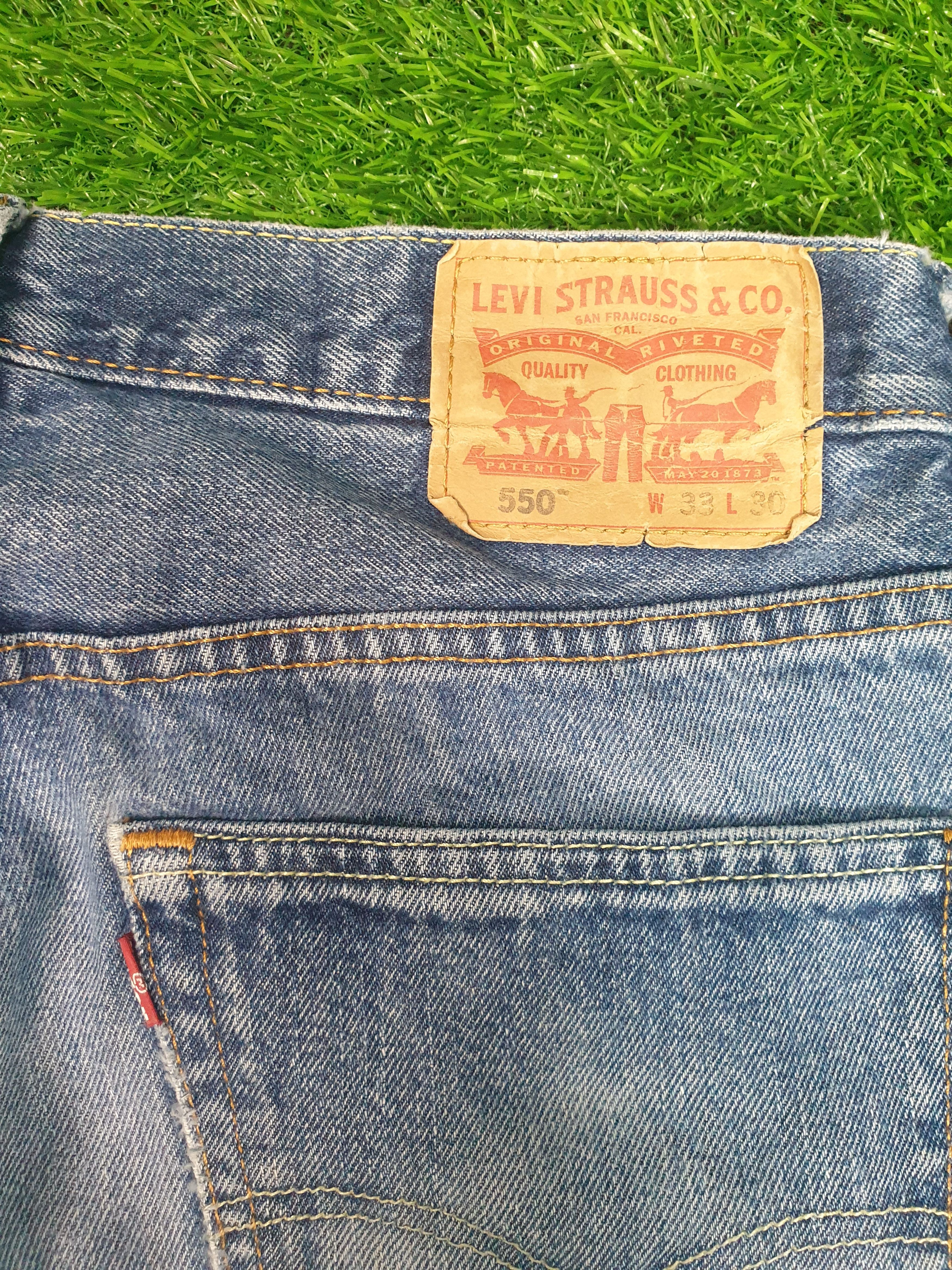 Levi's Vintage Clothing Vintage LEVIS 550 Faded Distressed Size 33X28.5 Jeans L0084 Size US 33 - 11 Thumbnail