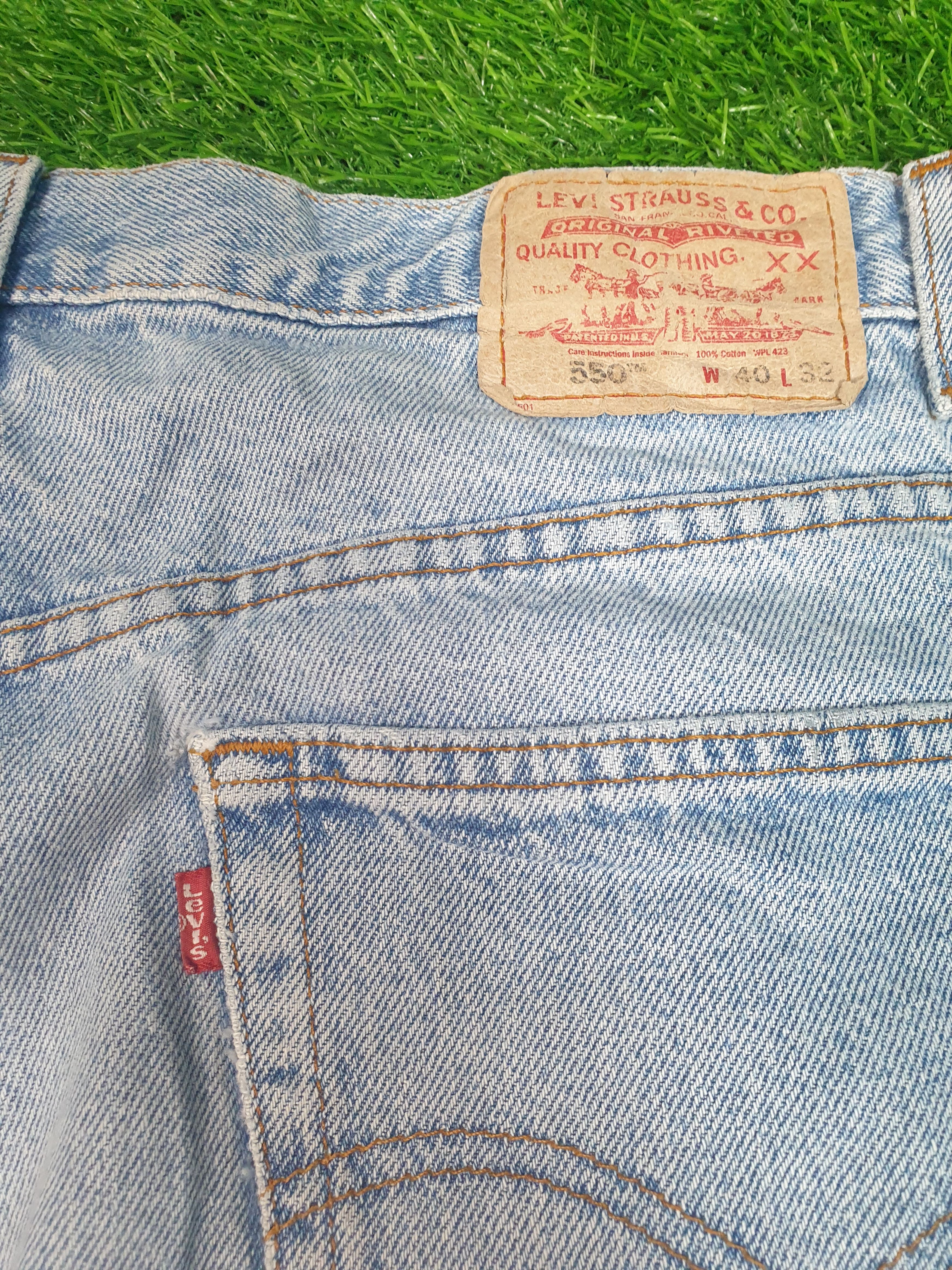 Levi's Vintage Clothing Vintage LEVIS 550 Faded Distressed Size 39X33 Jeans L0082 Size US 39 - 11 Thumbnail