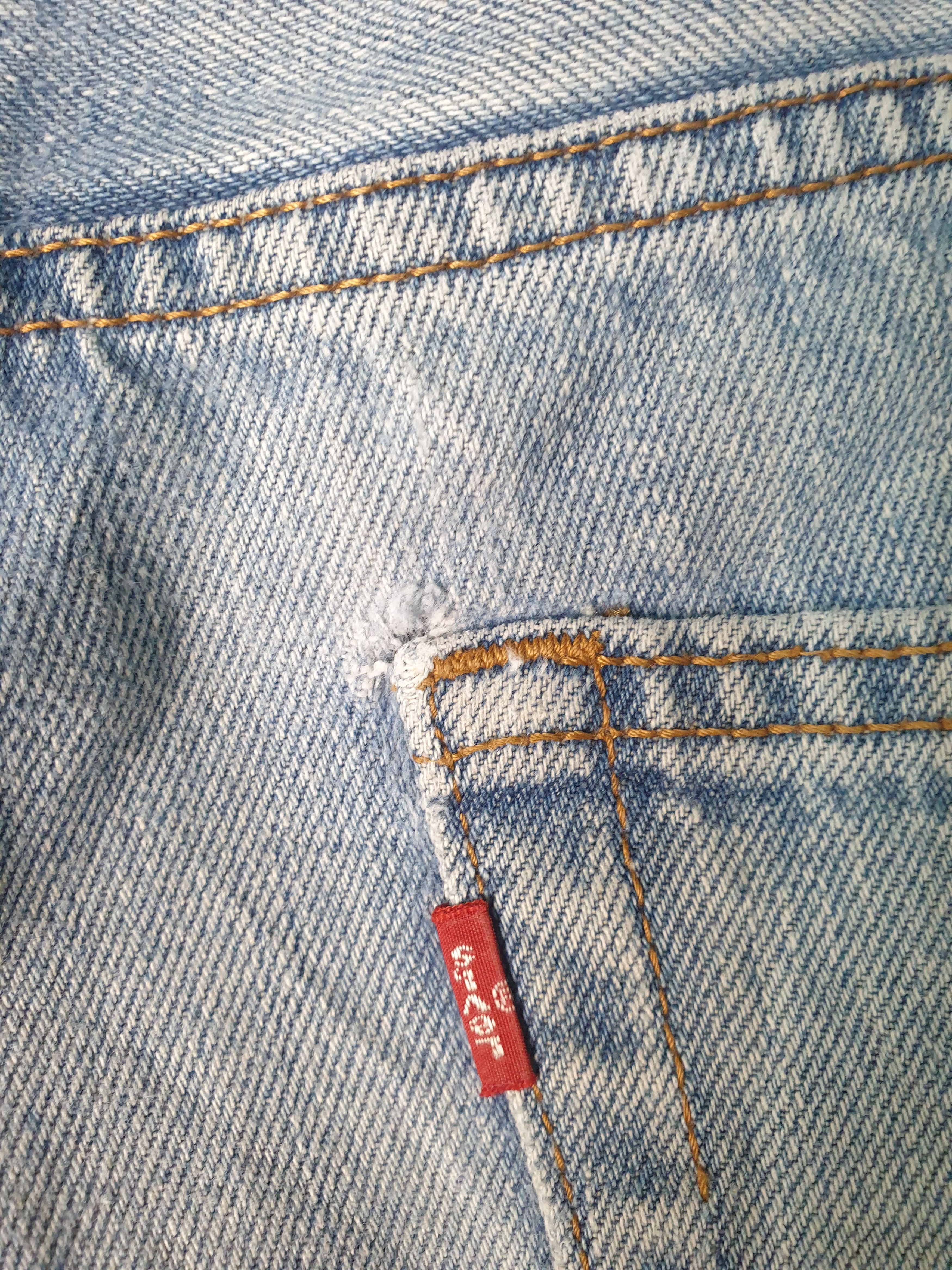 Levi's Vintage LEVIS 550 Sun Faded Distressed 33X32 Jeans L0111 Size US 33 - 11 Thumbnail