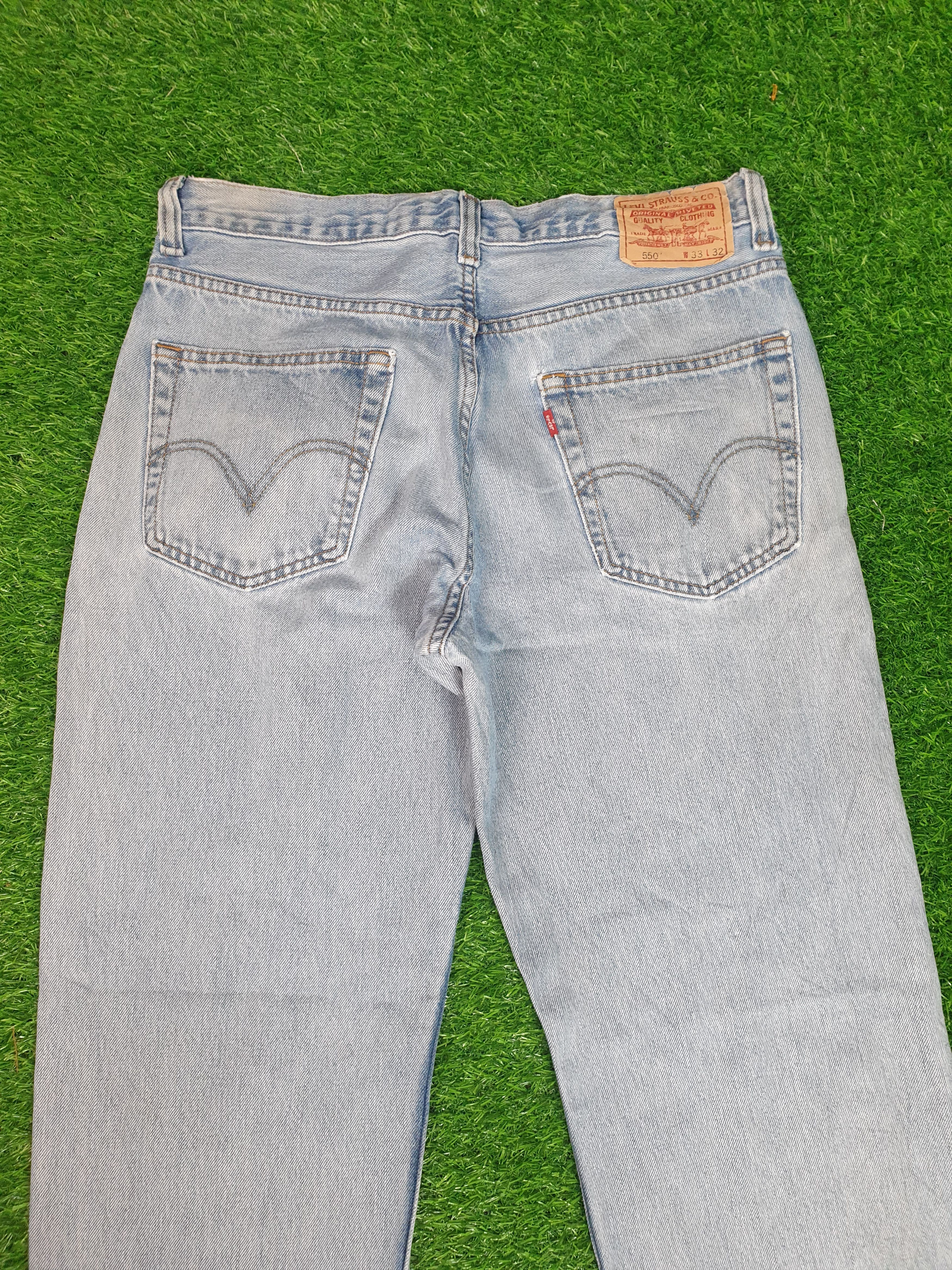 Levi's Vintage LEVIS 550 Sun Faded Distressed 33X32 Jeans L0111 Size US 33 - 7 Thumbnail
