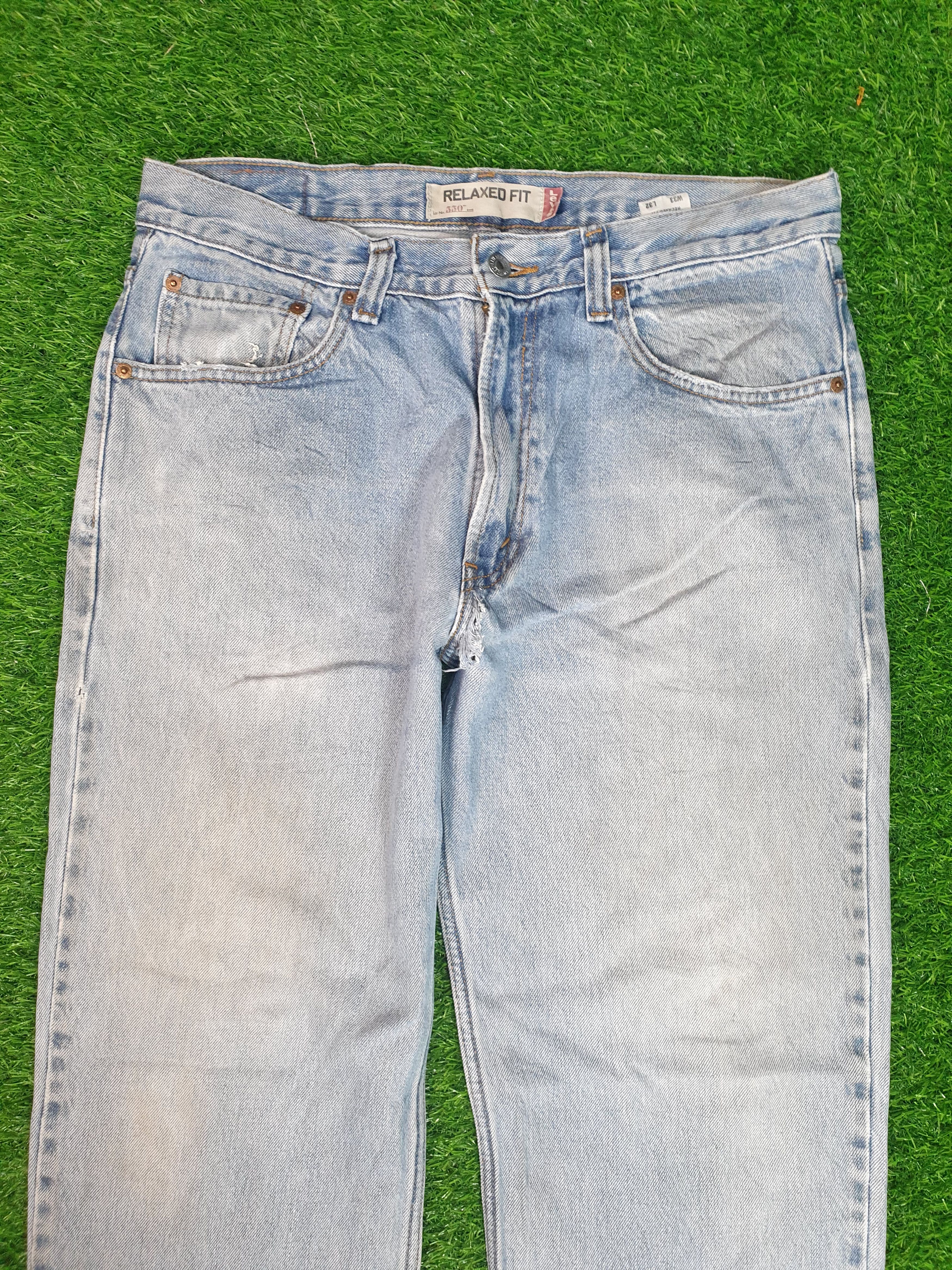Levi's Vintage LEVIS 550 Sun Faded Distressed 33X32 Jeans L0111 Size US 33 - 5 Thumbnail