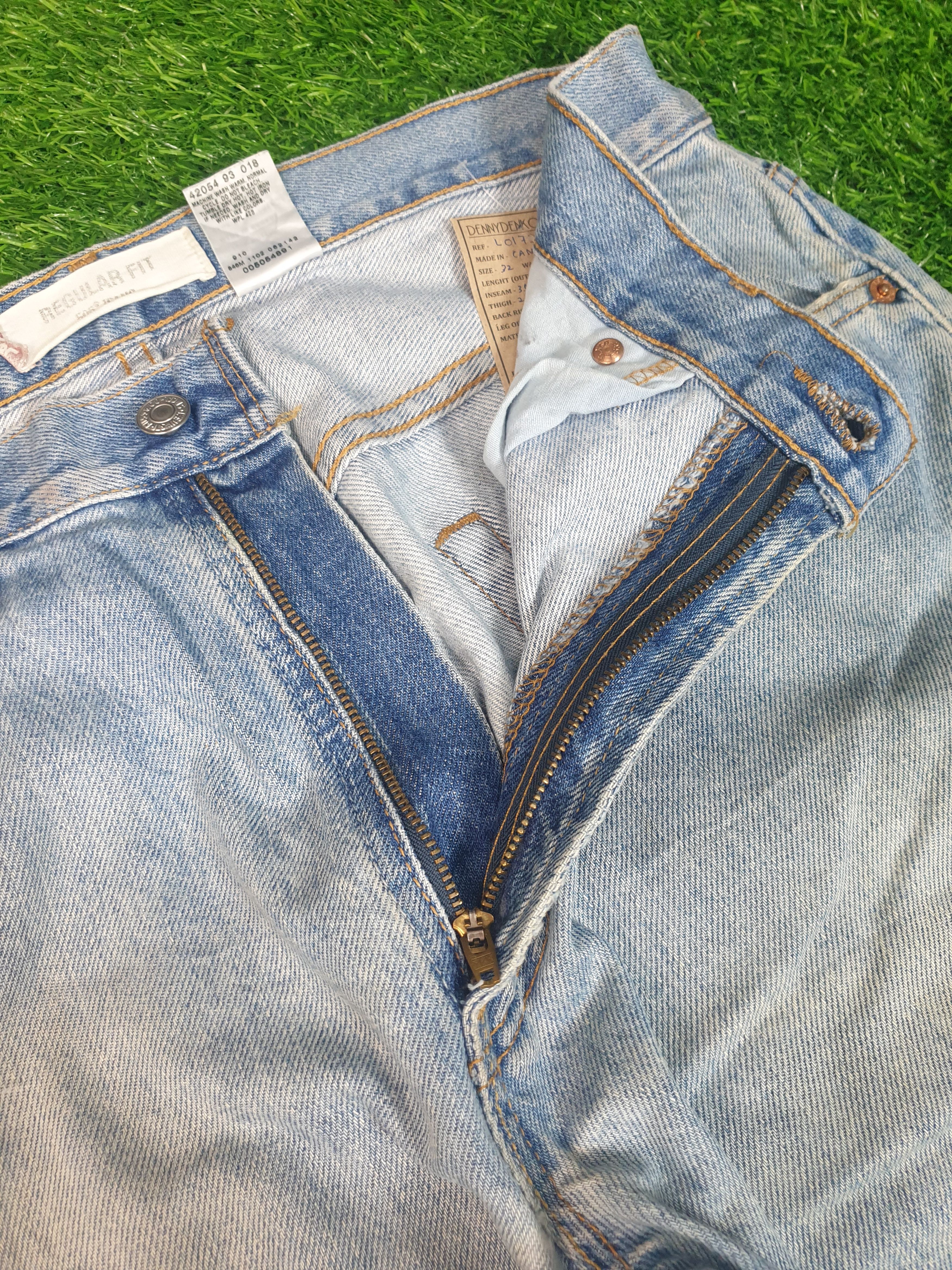 Levi's LEVIS 505 Light Wash Distressed Size 33X34 Jeans L0173 Size US 33 - 8 Thumbnail
