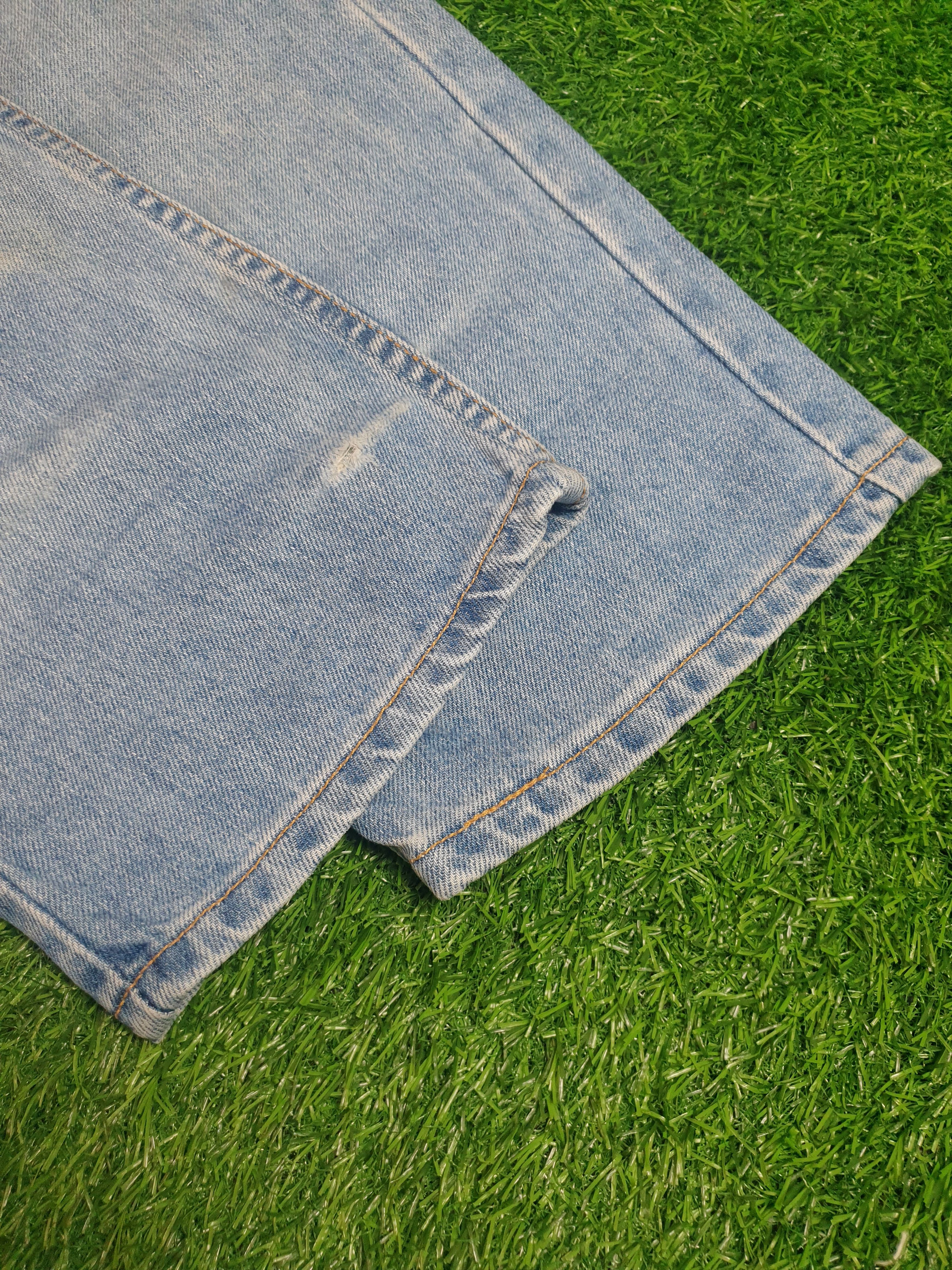 Levi's LEVIS 505 Light Wash Distressed Size 33X34 Jeans L0173 Size US 33 - 7 Thumbnail