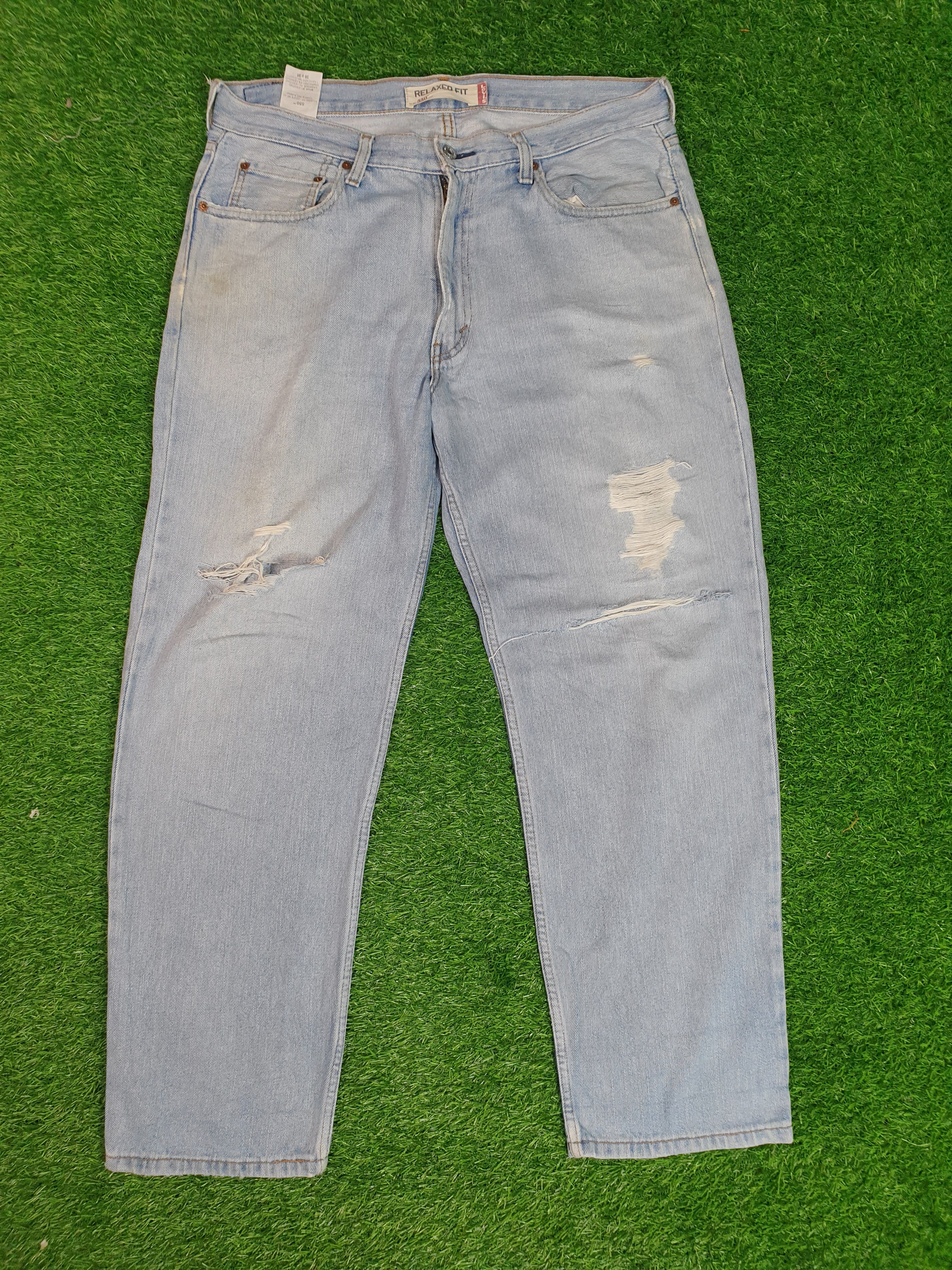 Levi's Vintage LEVIS 550 Sun Faded Distressed 37X30 Jeans L0095 Size US 37 - 1 Thumbnail