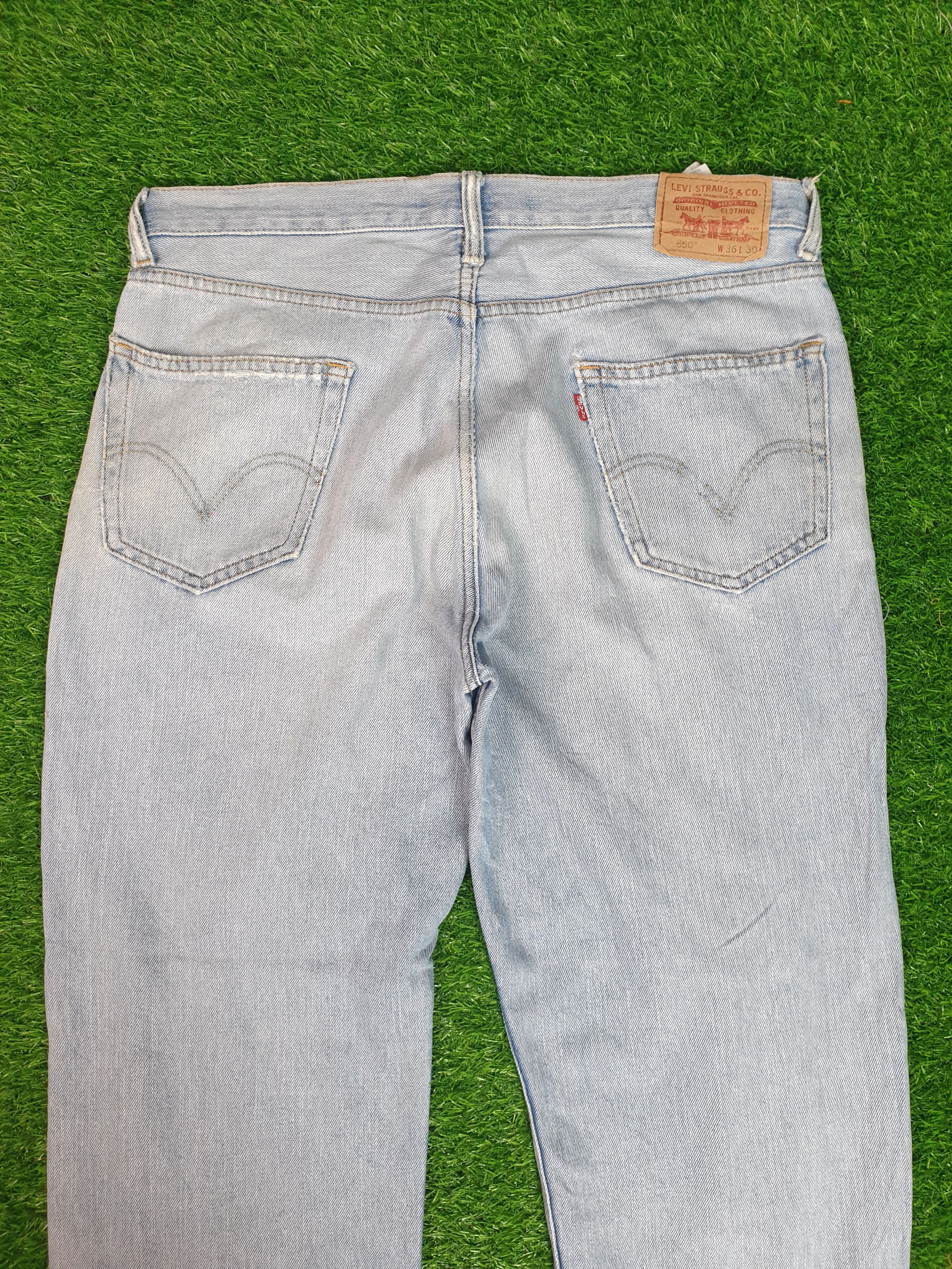 Levi's Vintage LEVIS 550 Sun Faded Distressed 37X30 Jeans L0095 Size US 37 - 8 Thumbnail
