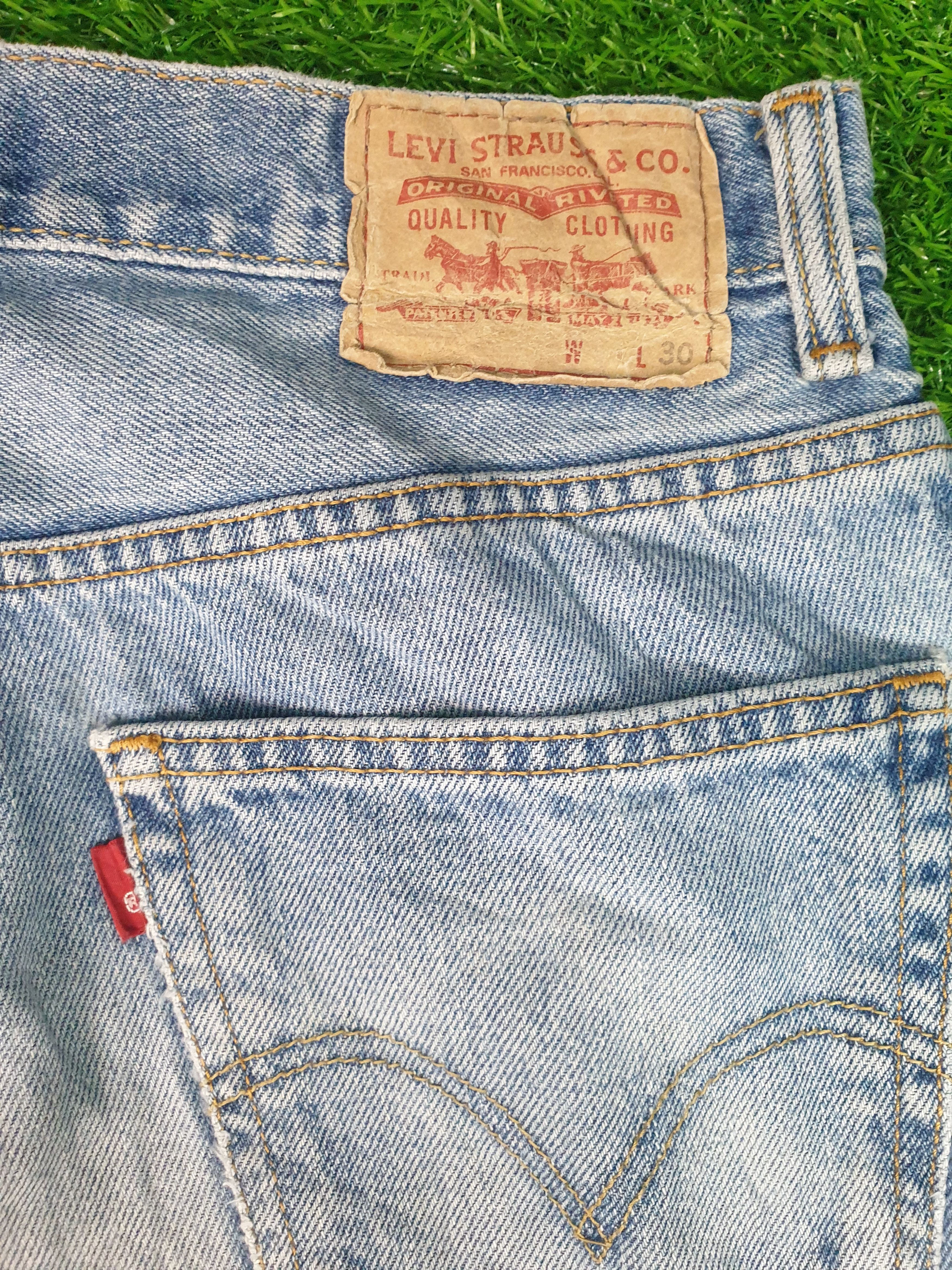 Levi's Vintage Clothing Vintage LEVIS 550 Sun Faded Distressed 34X32 Jeans L0104 Size US 34 / EU 50 - 9 Thumbnail