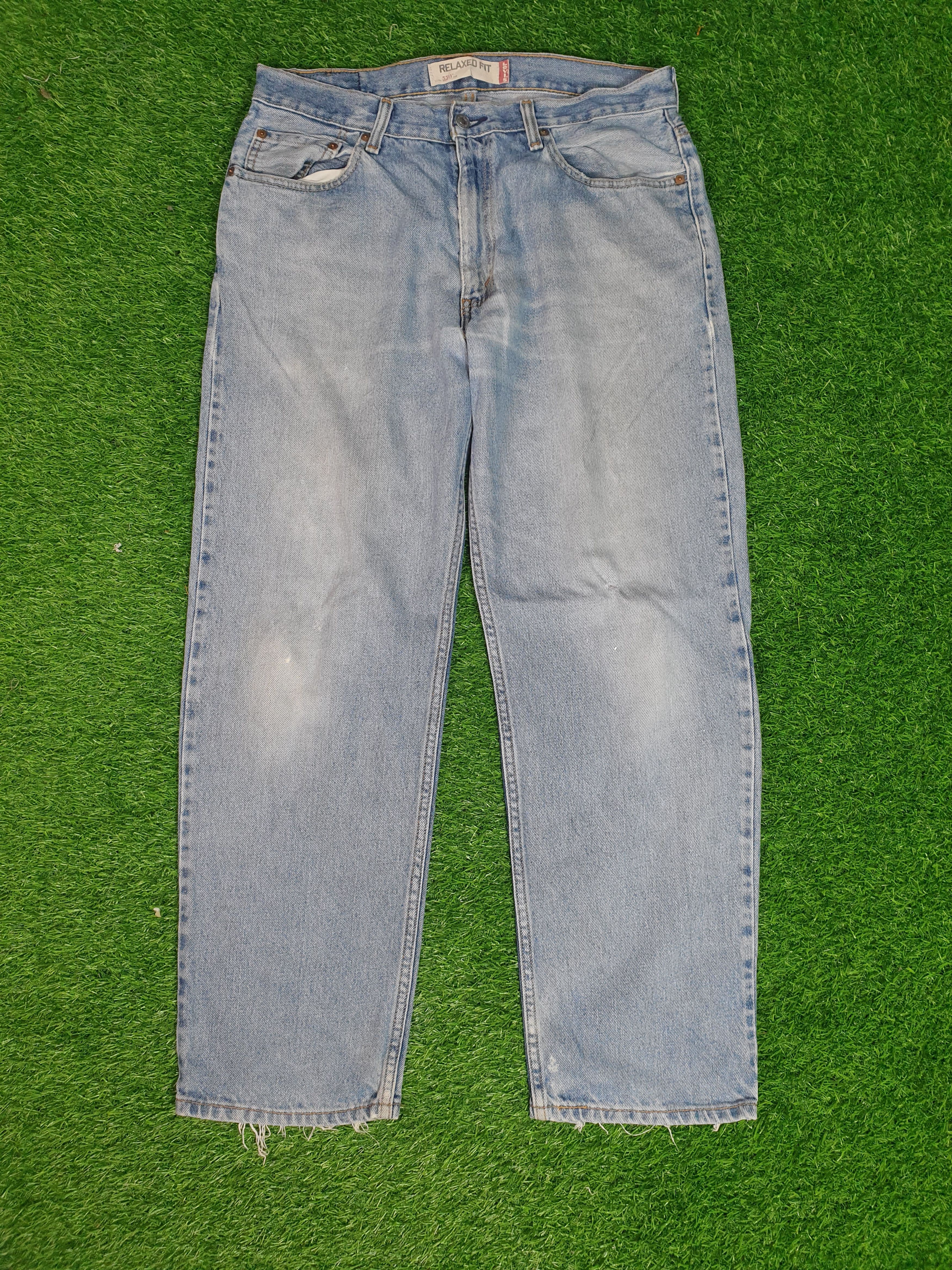 Levi's Vintage Clothing Vintage LEVIS 550 Sun Faded Distressed 34X32 Jeans L0104 Size US 34 / EU 50 - 1 Thumbnail