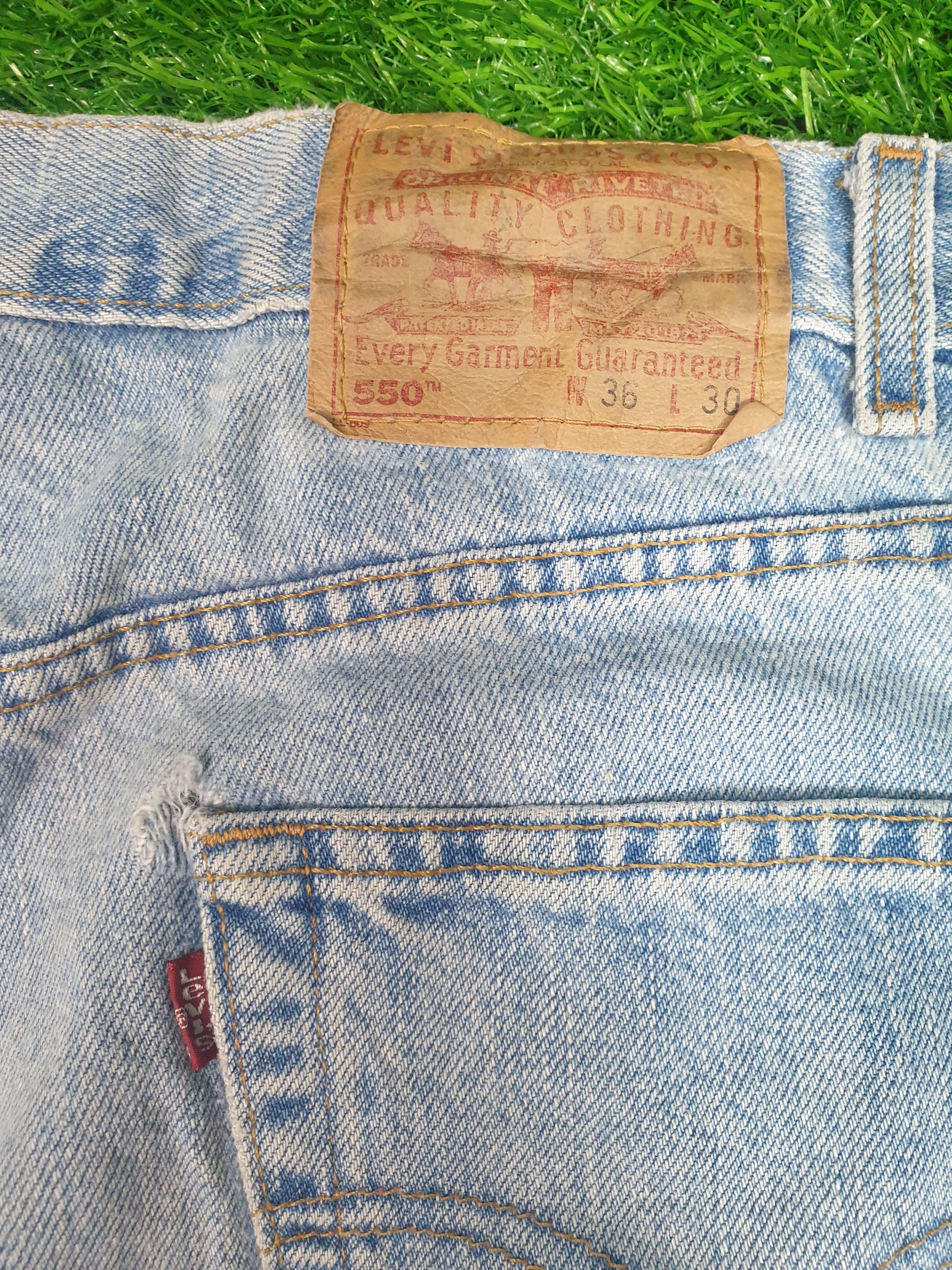 Levi's Vintage LEVIS 550 Sun Faded Size 36X30 Jeans L0083 Size US 36 / EU 52 - 8 Thumbnail