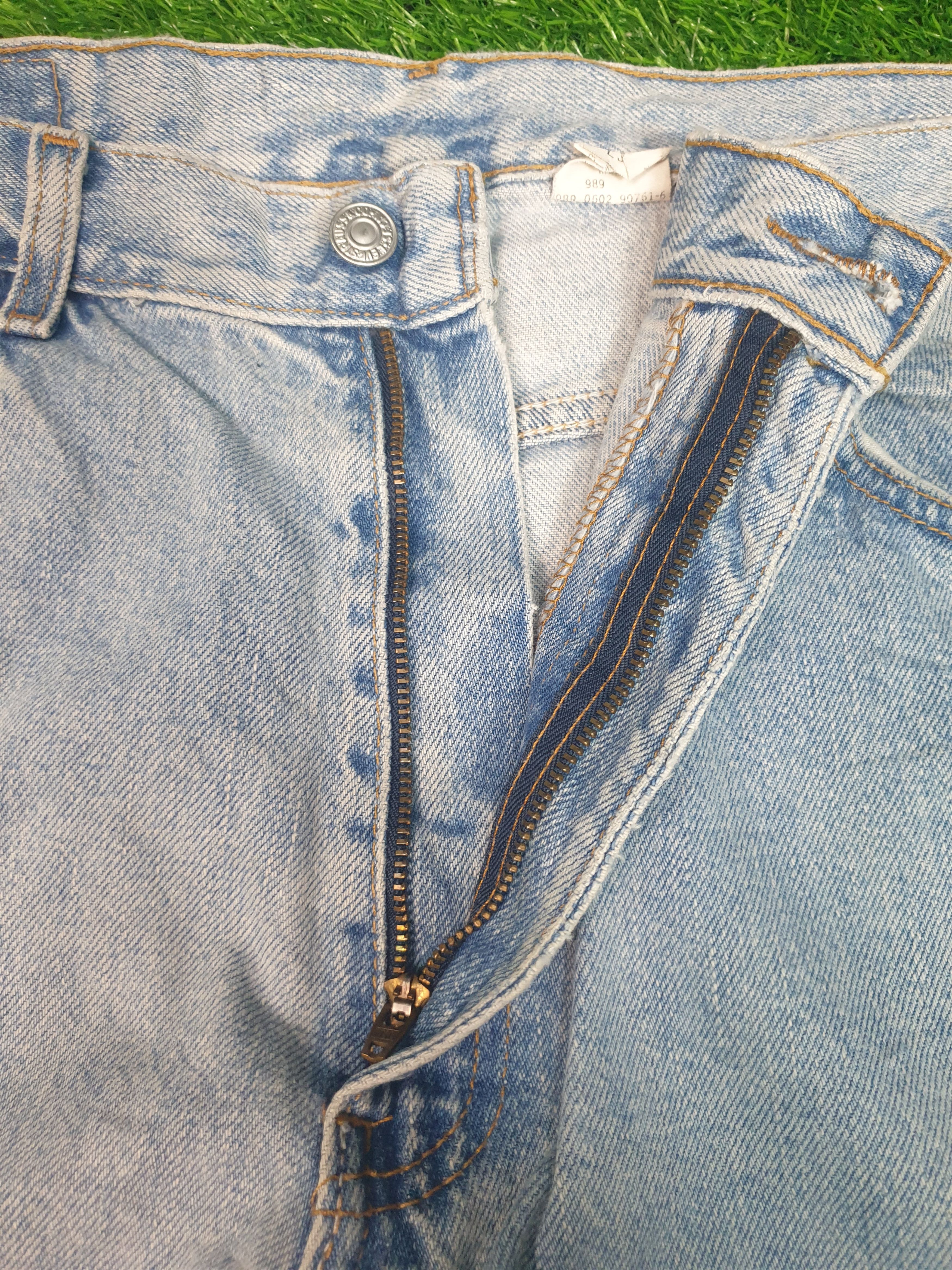 Levi's Vintage LEVIS 550 Sun Faded Size 36X30 Jeans L0083 Size US 36 / EU 52 - 5 Thumbnail