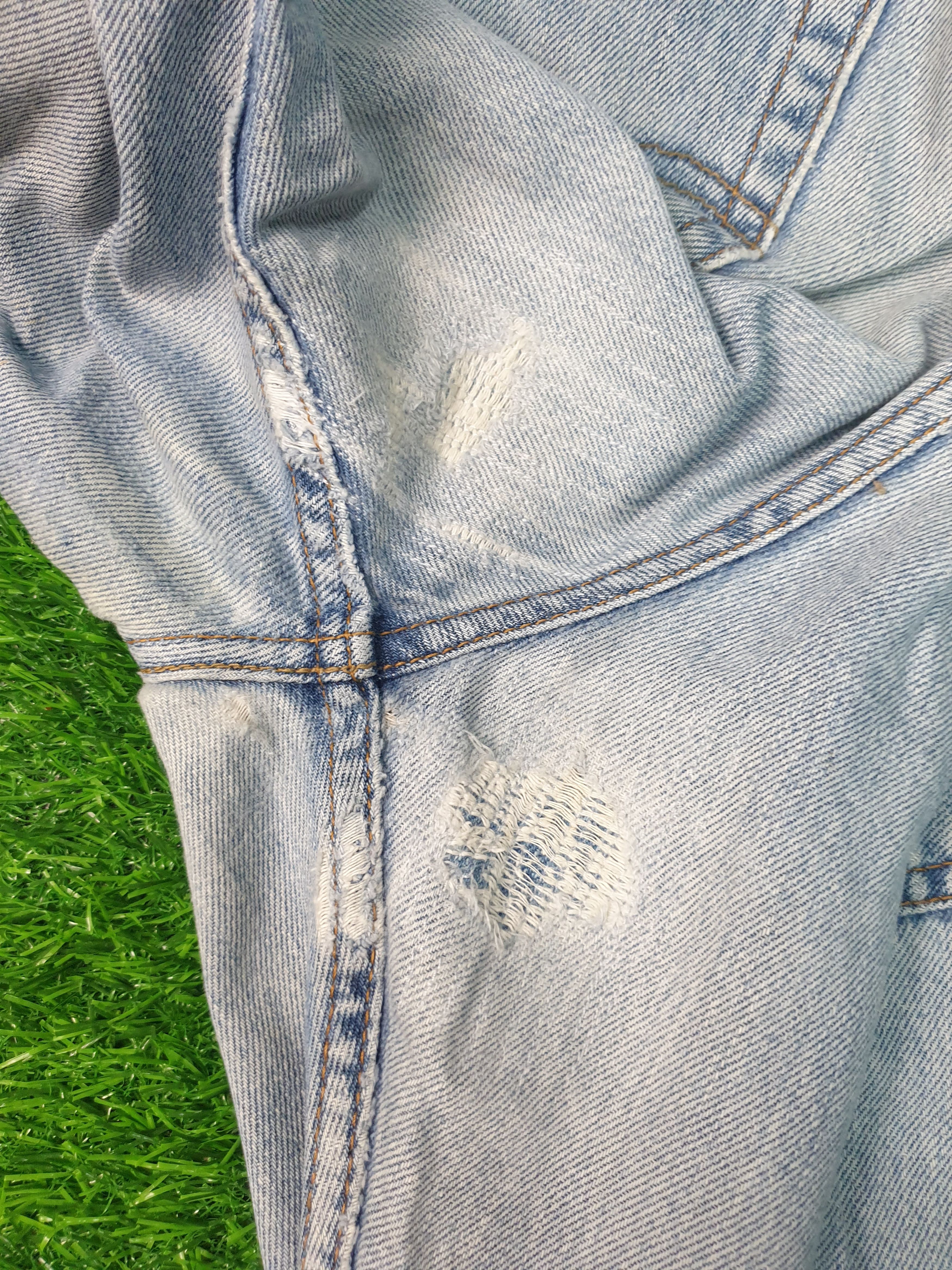 Levi's Vintage LEVIS 505 Light Wash Faded Size 32X30 Jeans L0159 Size US 32 / EU 48 - 7 Thumbnail