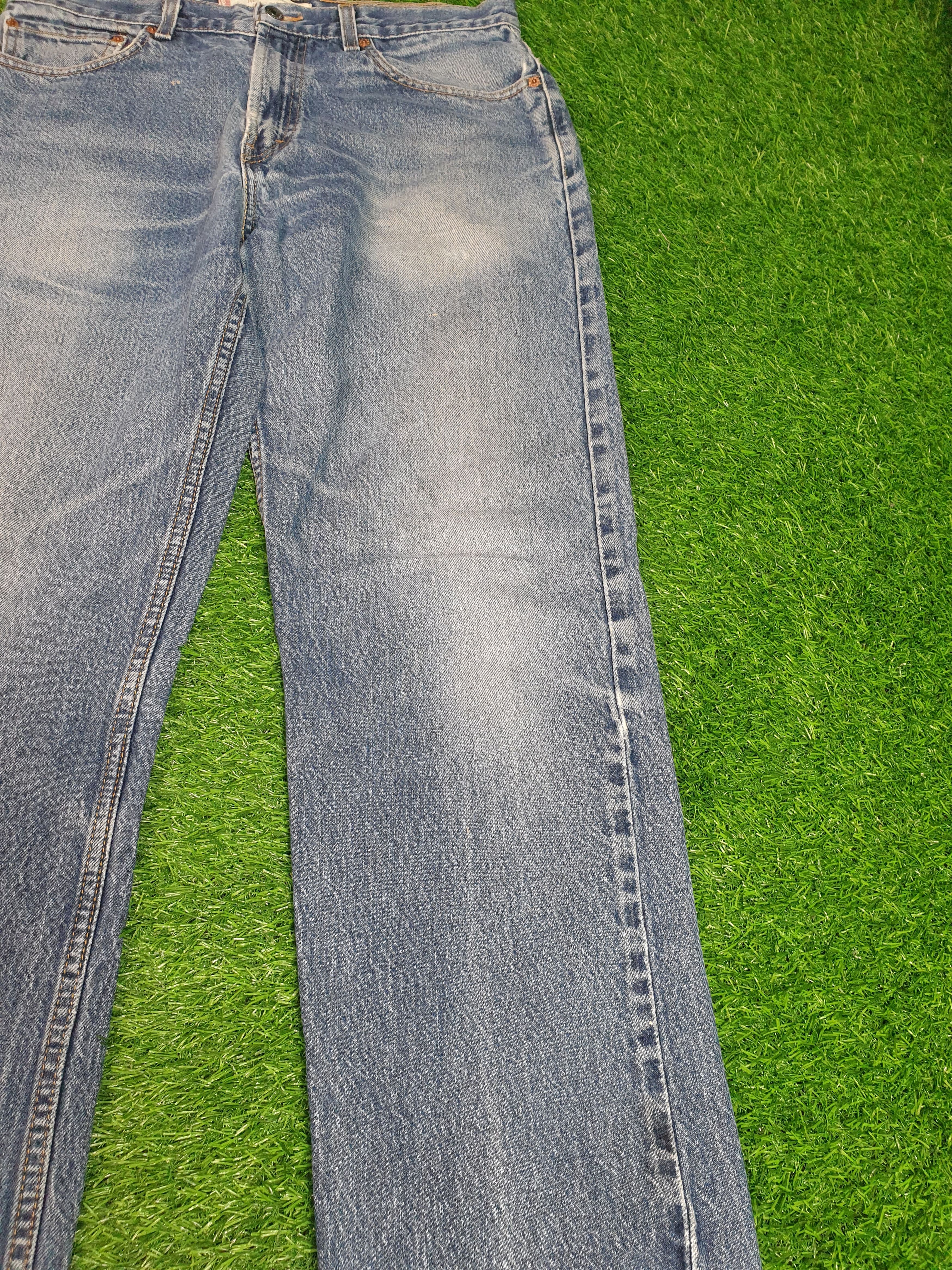 Levi's Vintage LEVIS 505 Sun Faded Stone Wash 33X34 Jeans L0110 Size US 33 - 3 Thumbnail