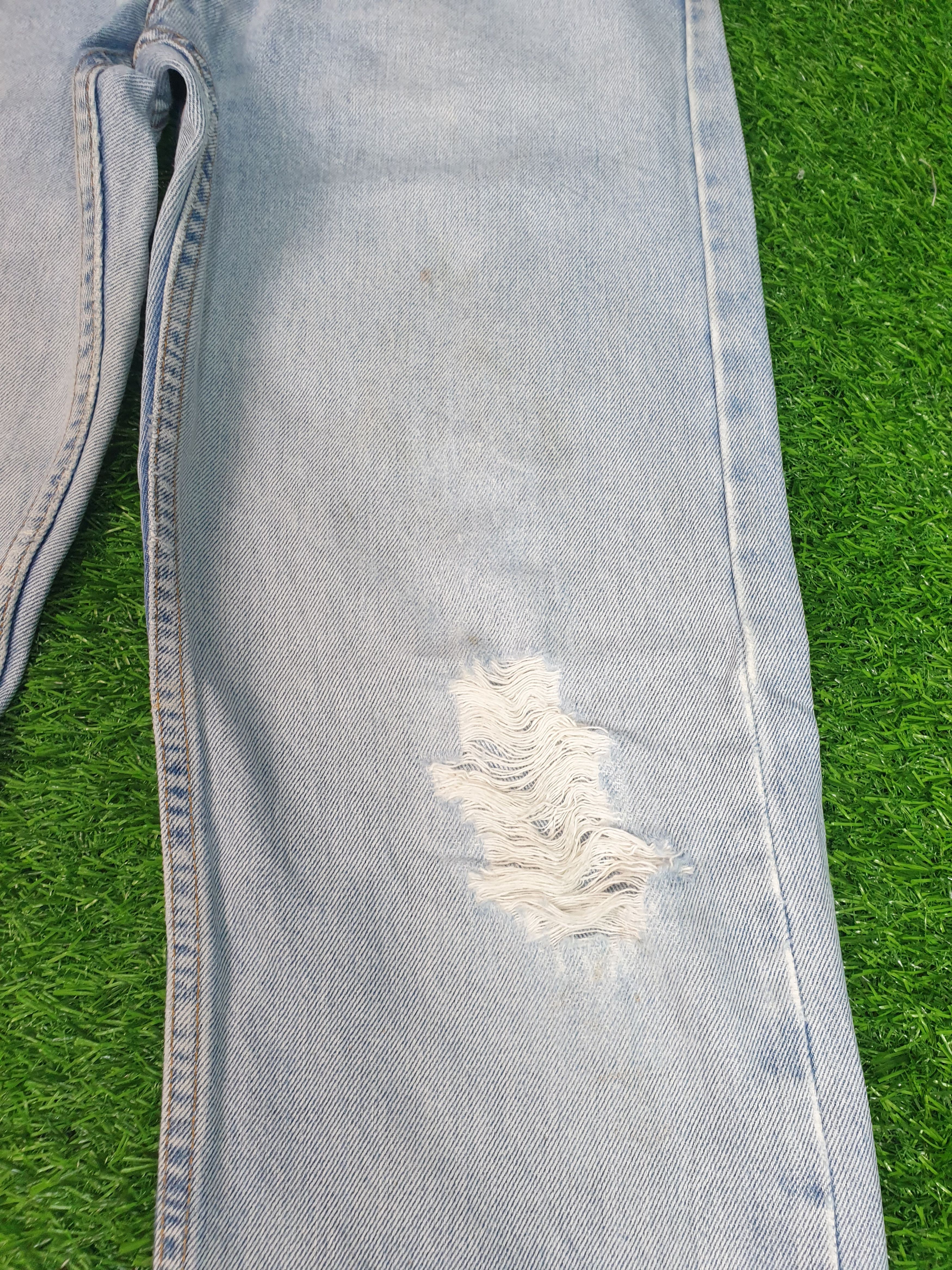 Levi's Vintage Clothing Vintage 90's LEVIS 505 Faded Distressed 32X33 Jeans L0096 Size US 32 / EU 48 - 4 Thumbnail