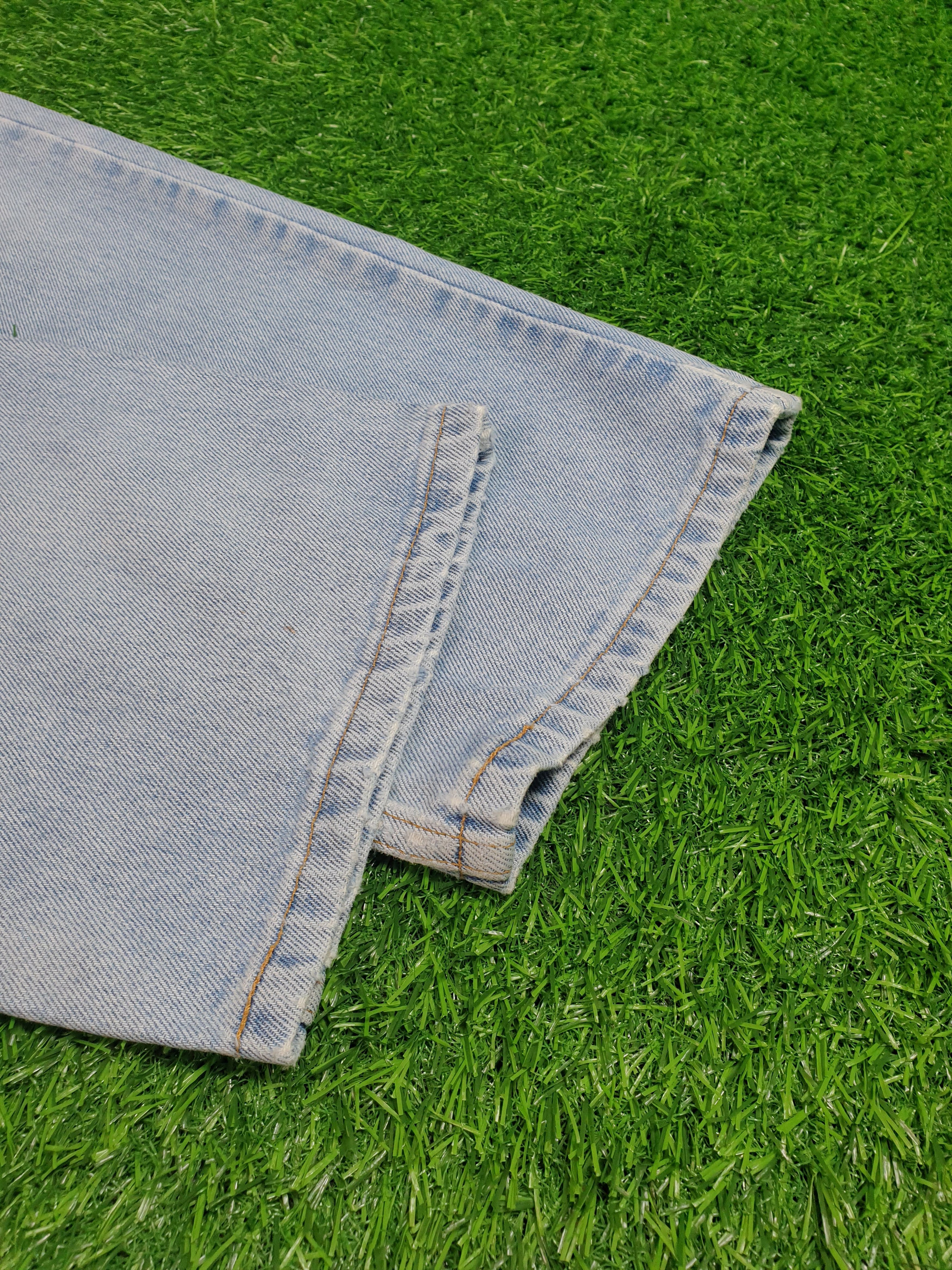 Levi's Vintage Clothing Vintage 90's LEVIS 505 Faded Distressed 32X33 Jeans L0096 Size US 32 / EU 48 - 7 Thumbnail