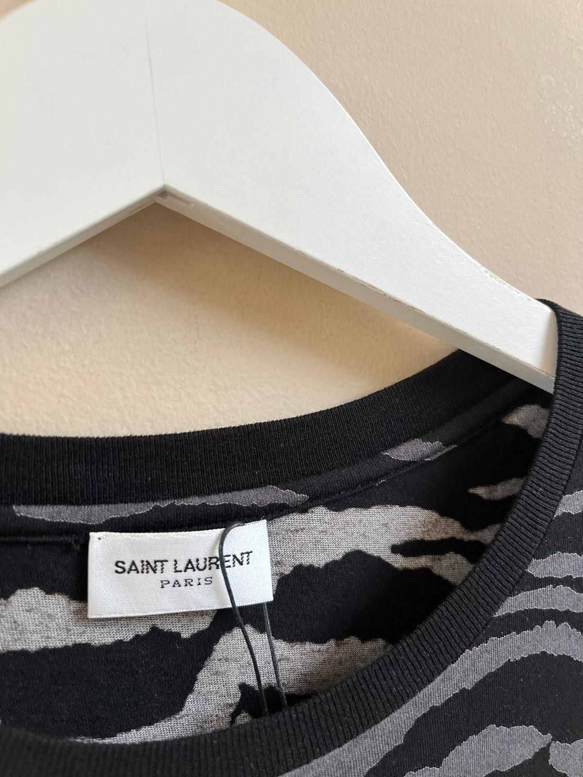 Saint Laurent Paris Zebra Tee, SS in Black / Grey Size US S / EU 44-46 / 1 - 6 Thumbnail