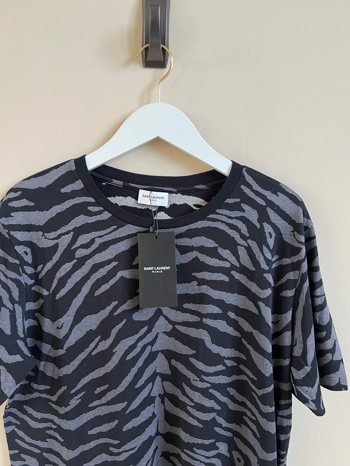 Saint Laurent Paris Zebra Tee, SS in Black / Grey Size US S / EU 44-46 / 1 - 11 Thumbnail