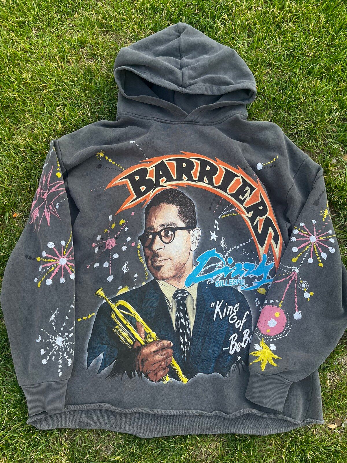 Barriers Barriers Dizzy Gillespie Hood Size US L / EU 52-54 / 3 - 1 Preview