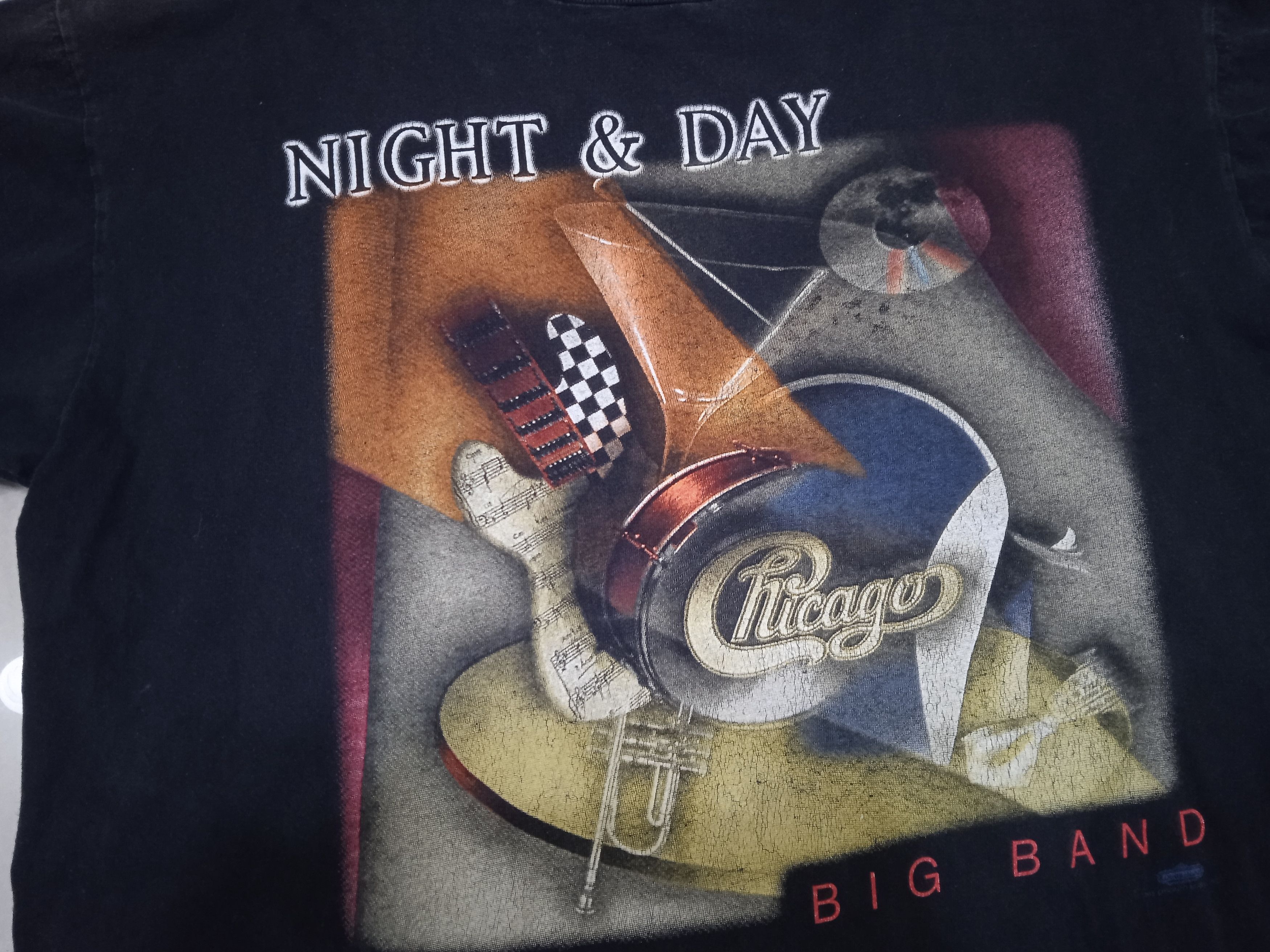 Band Tees × Vintage Sunfaded 90s Chicago Night and Day T Shirt Size US L / EU 52-54 / 3 - 4 Thumbnail