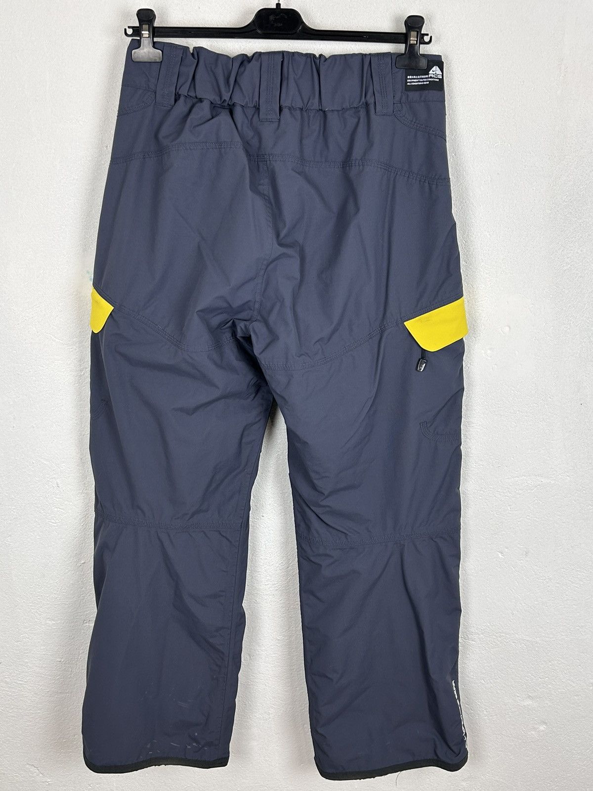 Nike 00s Vintage Nike ACG 2005 Ski Pants In Yellow/Gray Size US 32 / EU 48 - 8 Thumbnail