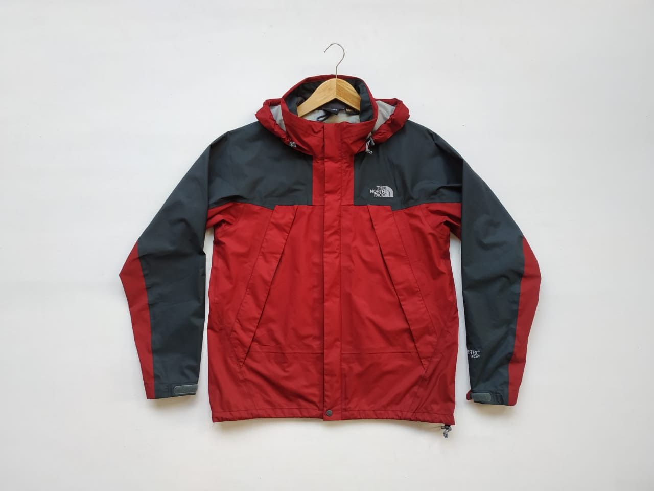 Goretex Fit S to M, The North Face Goretex Jacket Size US M / EU 48-50 / 2 - 16 Thumbnail