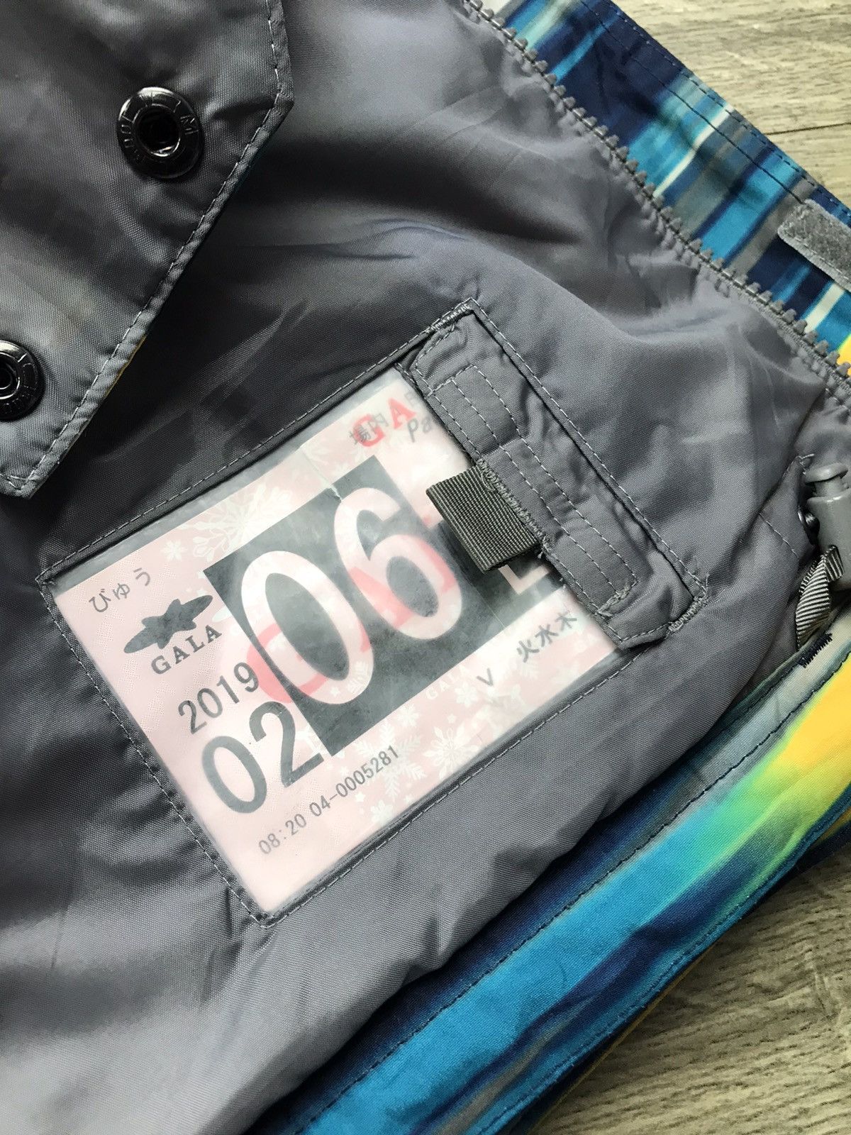 Burton × Mountain Dew BURTON POACHER SNOWBOARD JACKET HOODED DRYRIDE MULTICOLOUR Size US M / EU 48-50 / 2 - 16 Thumbnail