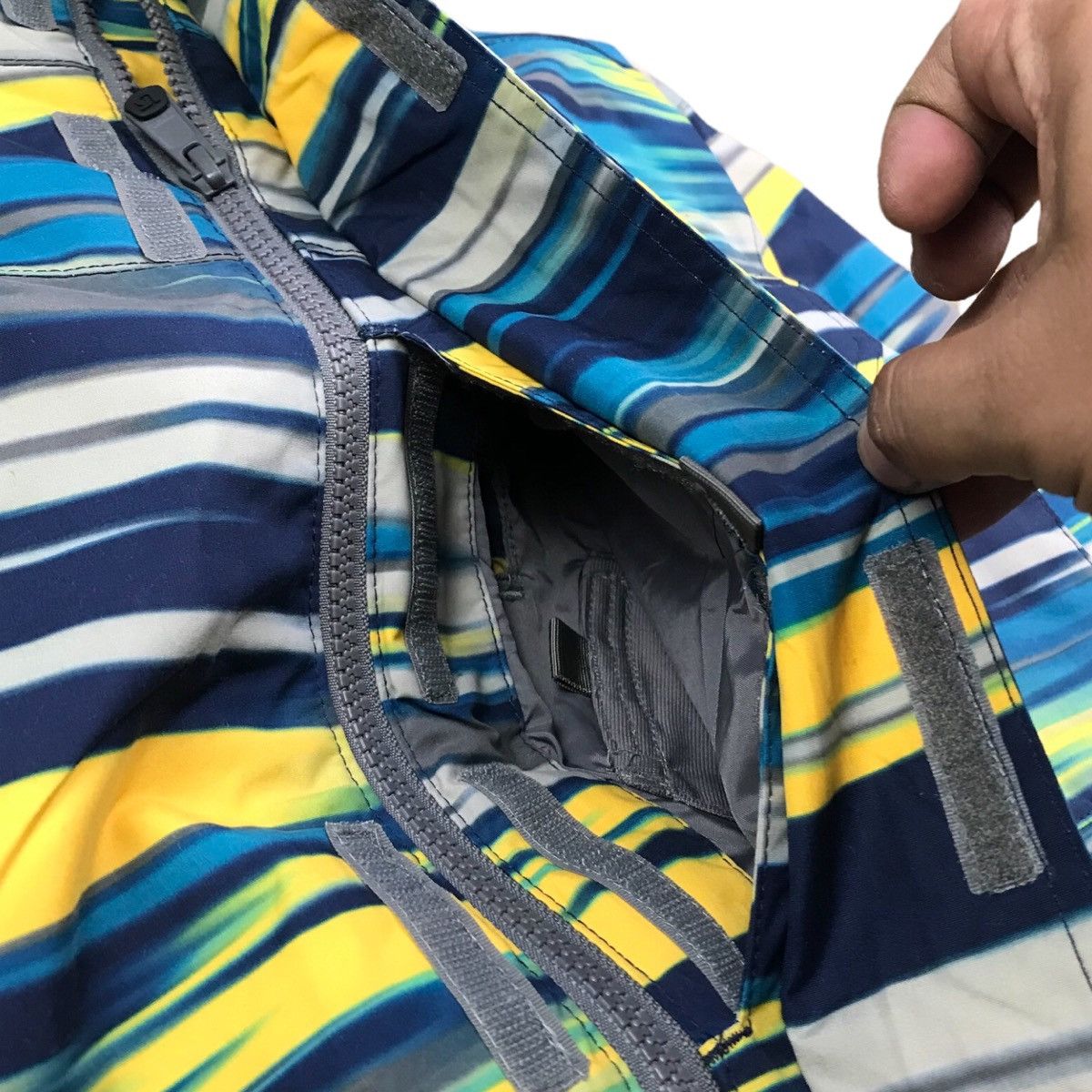 Burton × Mountain Dew BURTON POACHER SNOWBOARD JACKET HOODED DRYRIDE MULTICOLOUR Size US M / EU 48-50 / 2 - 14 Thumbnail