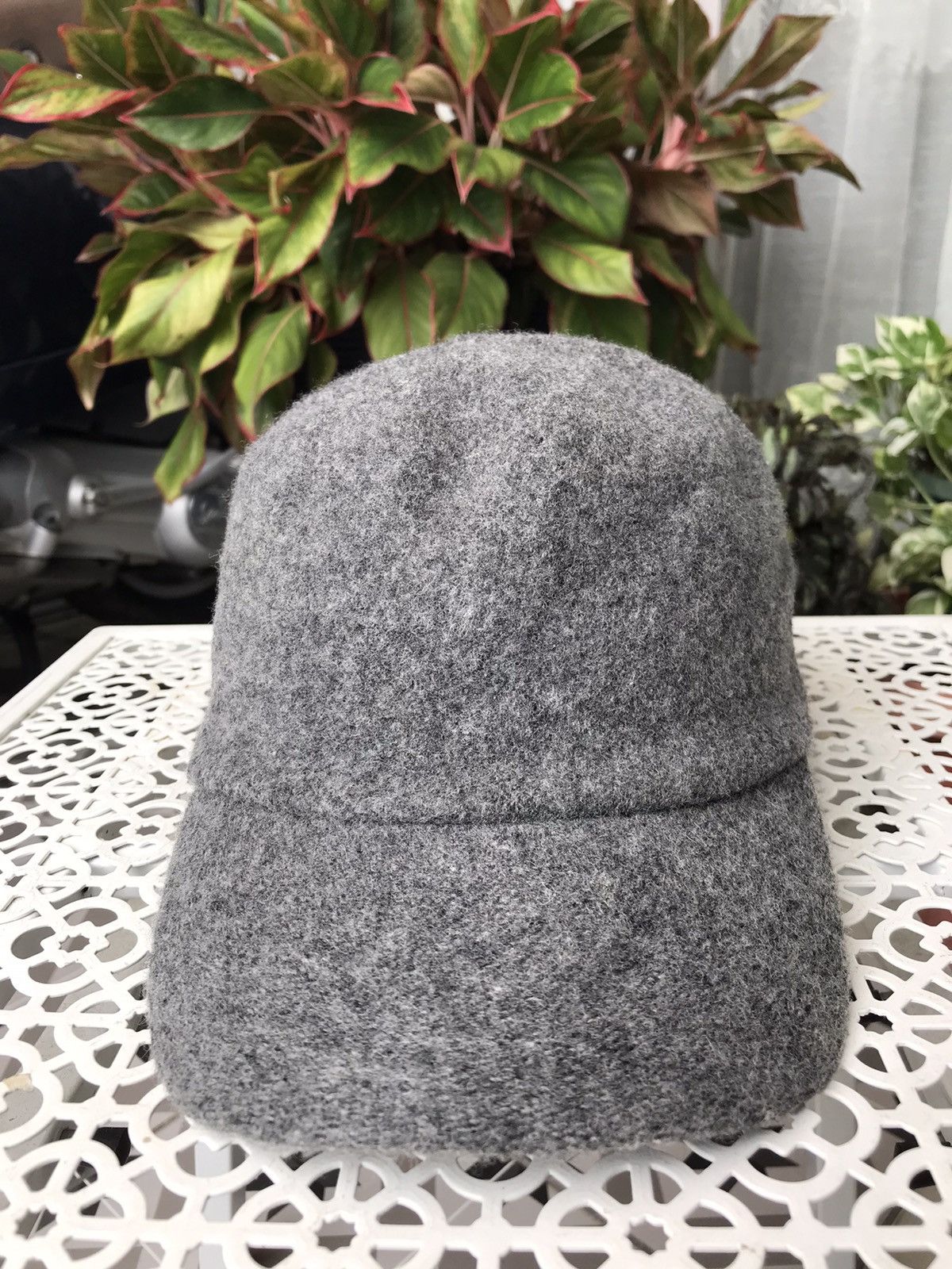 Japanese Brand 🔥Designer Studio Clip Cap 🇯🇵 Size ONE SIZE - 2 Thumbnail