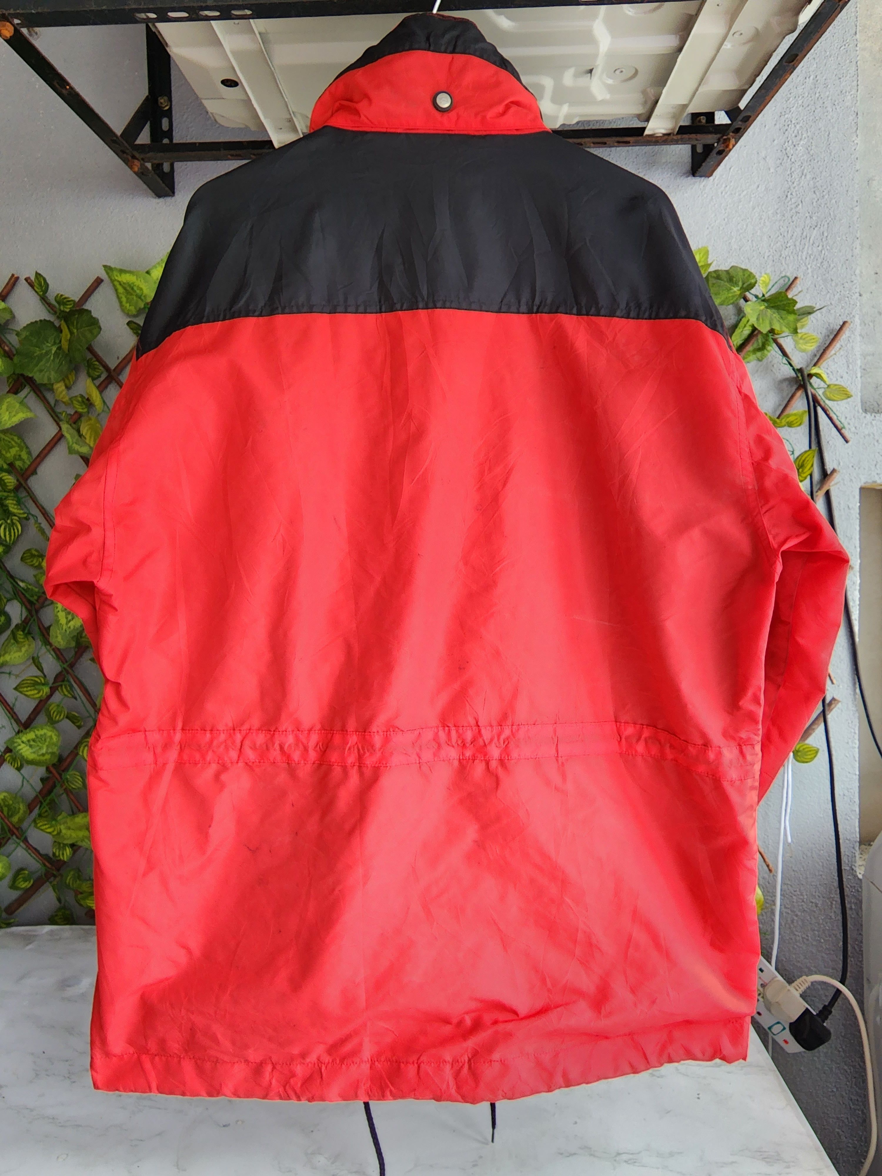 Vintage Marlboro Adventure Team Jacket