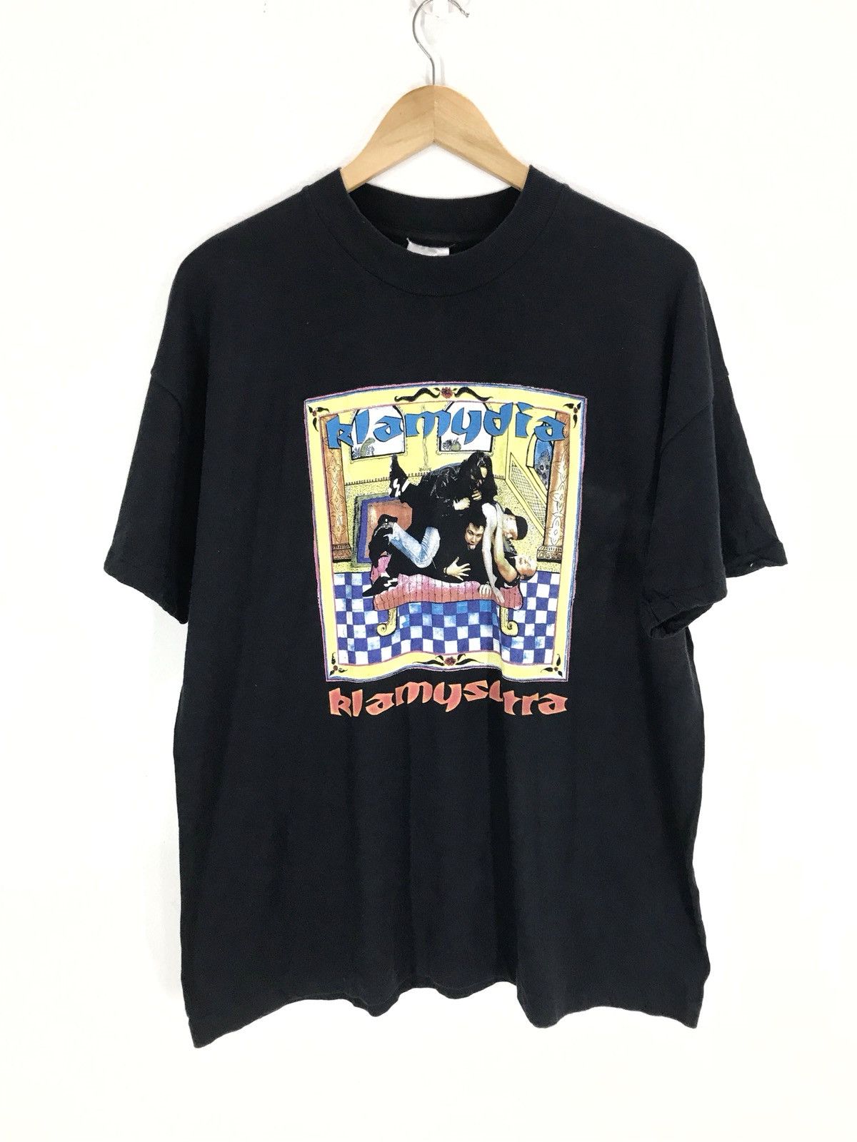 Band Tees Rare Vintage 90s KLAMYDIA Punk Rock Band Shirt Size US XL / EU 56 / 4 - 1 Thumbnail