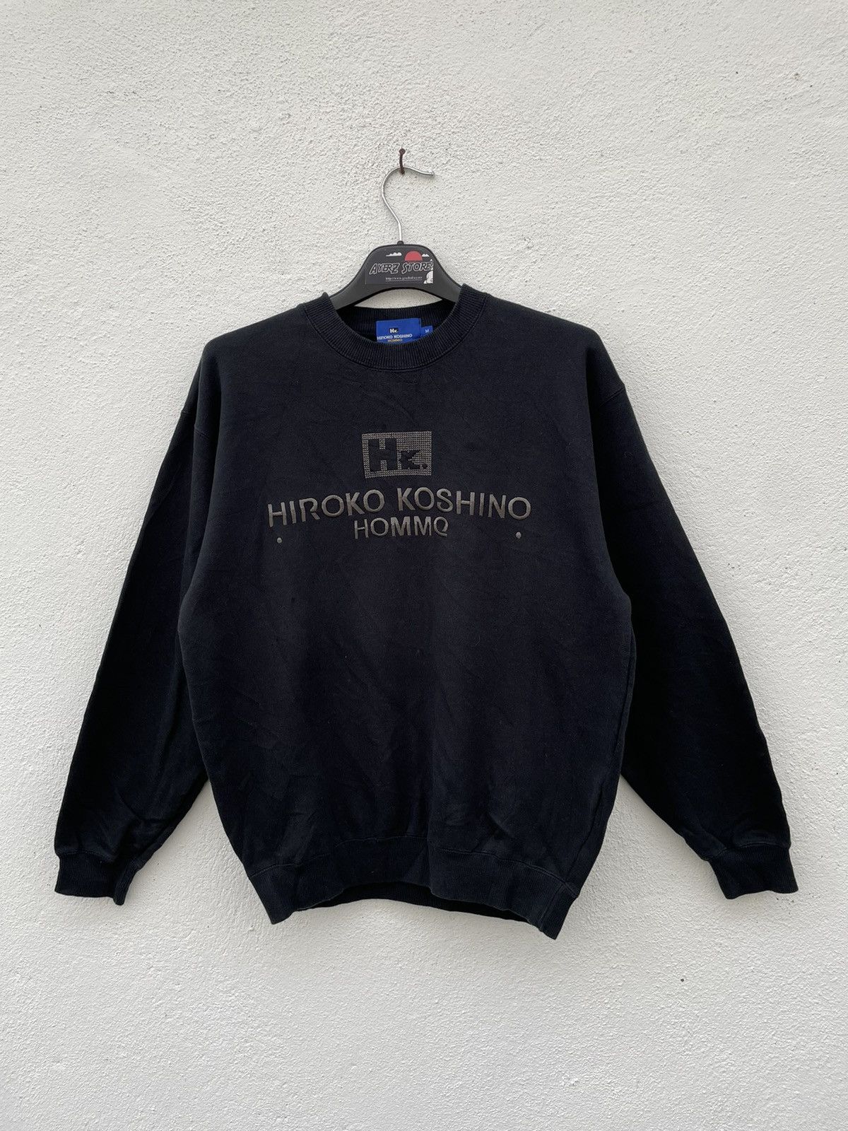 Hiroko Koshino Homme × Japanese Brand Vintage Hiroko Koshino Homme Embroidered Logo Sweatshirt Size US S / EU 44-46 / 1 - 1 Thumbnail