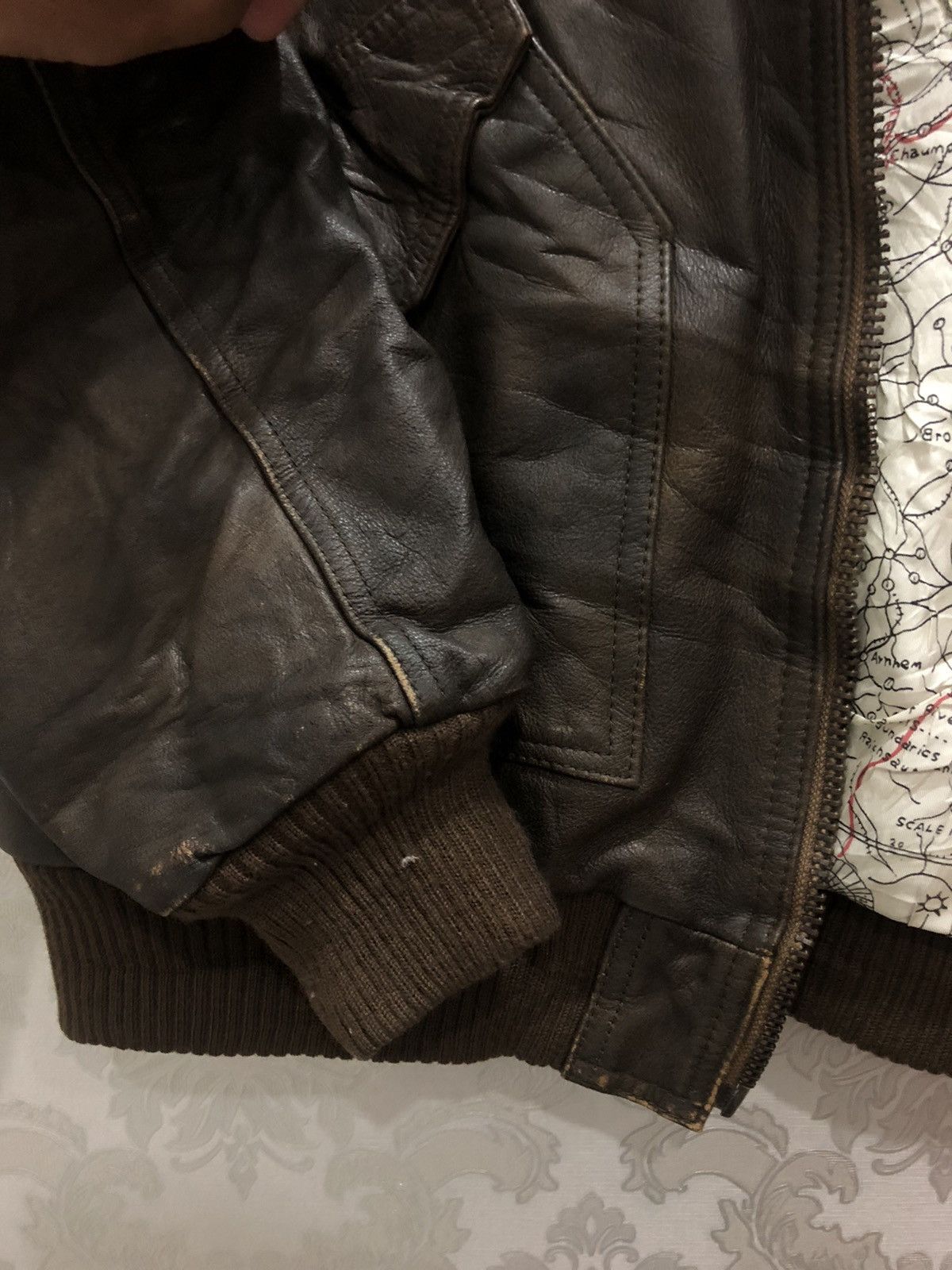 Avirex × Vintage Vintage Avirex Bomber Leather Jacket Size US L / EU 52-54 / 3 - 12 Thumbnail