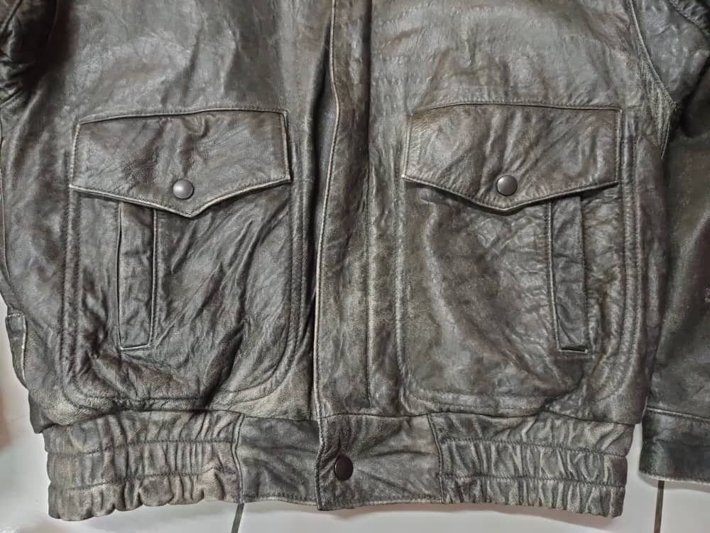 Vintage Vintage Airforce Leather Bomber Jacket Size US M / EU 48-50 / 2 - 3 Thumbnail