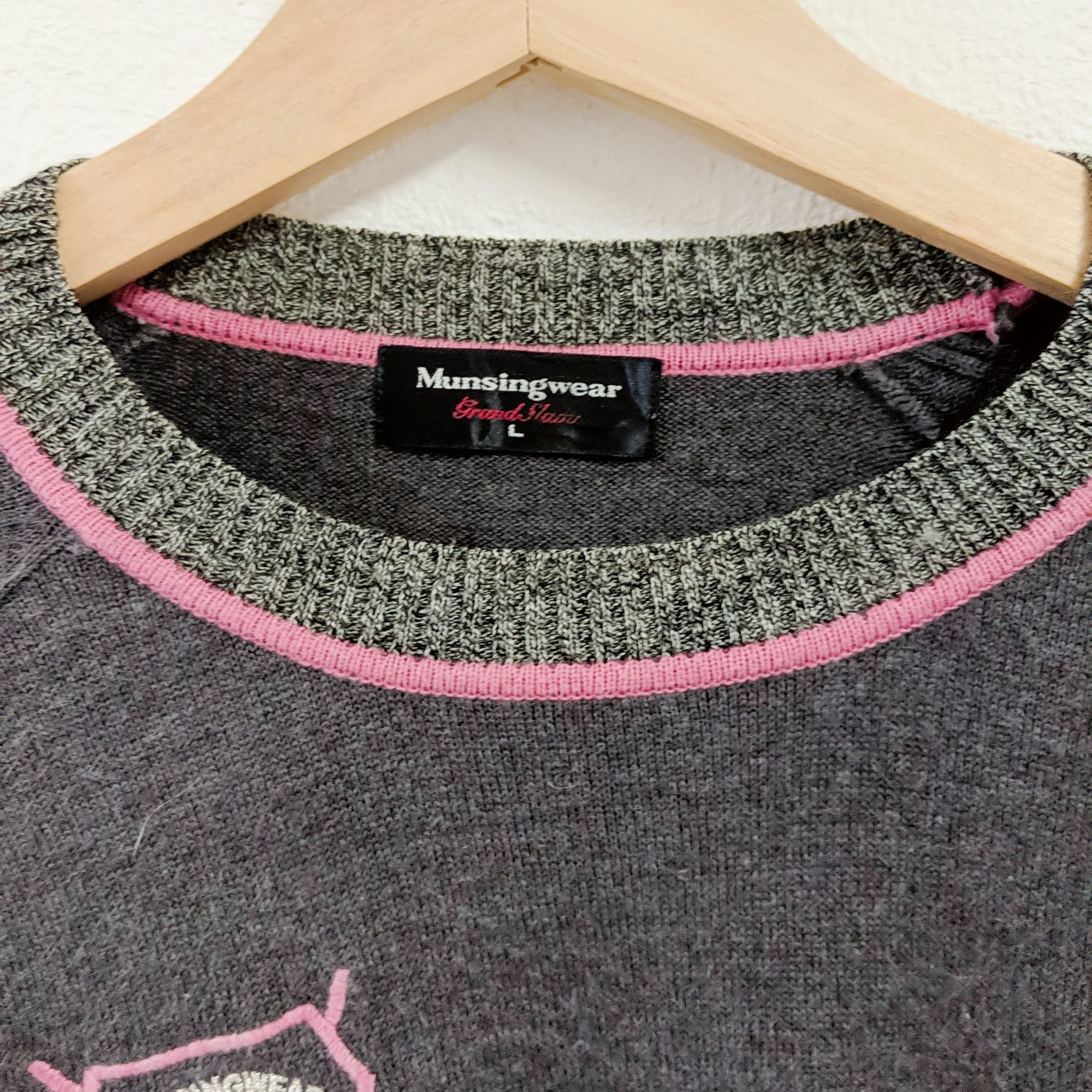 Japanese Brand Vintage MunsingWear Embroidery Knitwear Sweater Jumper Size US L / EU 52-54 / 3 - 6 Thumbnail