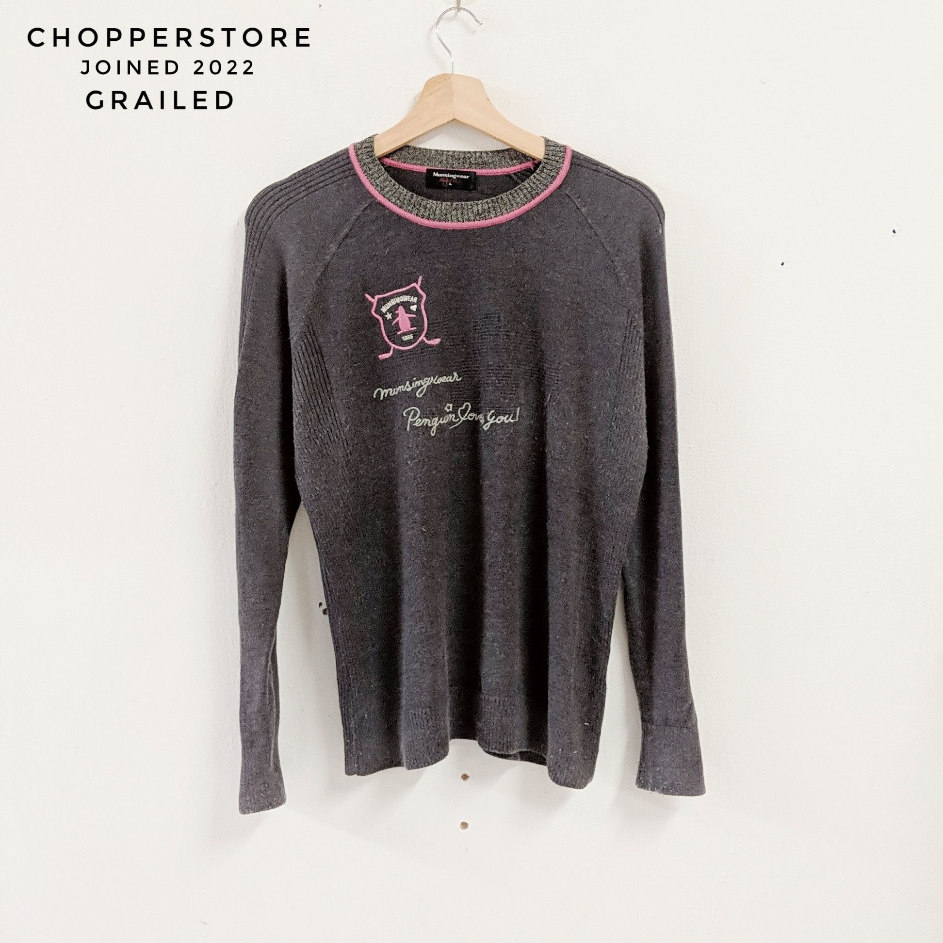 Japanese Brand Vintage MunsingWear Embroidery Knitwear Sweater Jumper Size US L / EU 52-54 / 3 - 1 Thumbnail