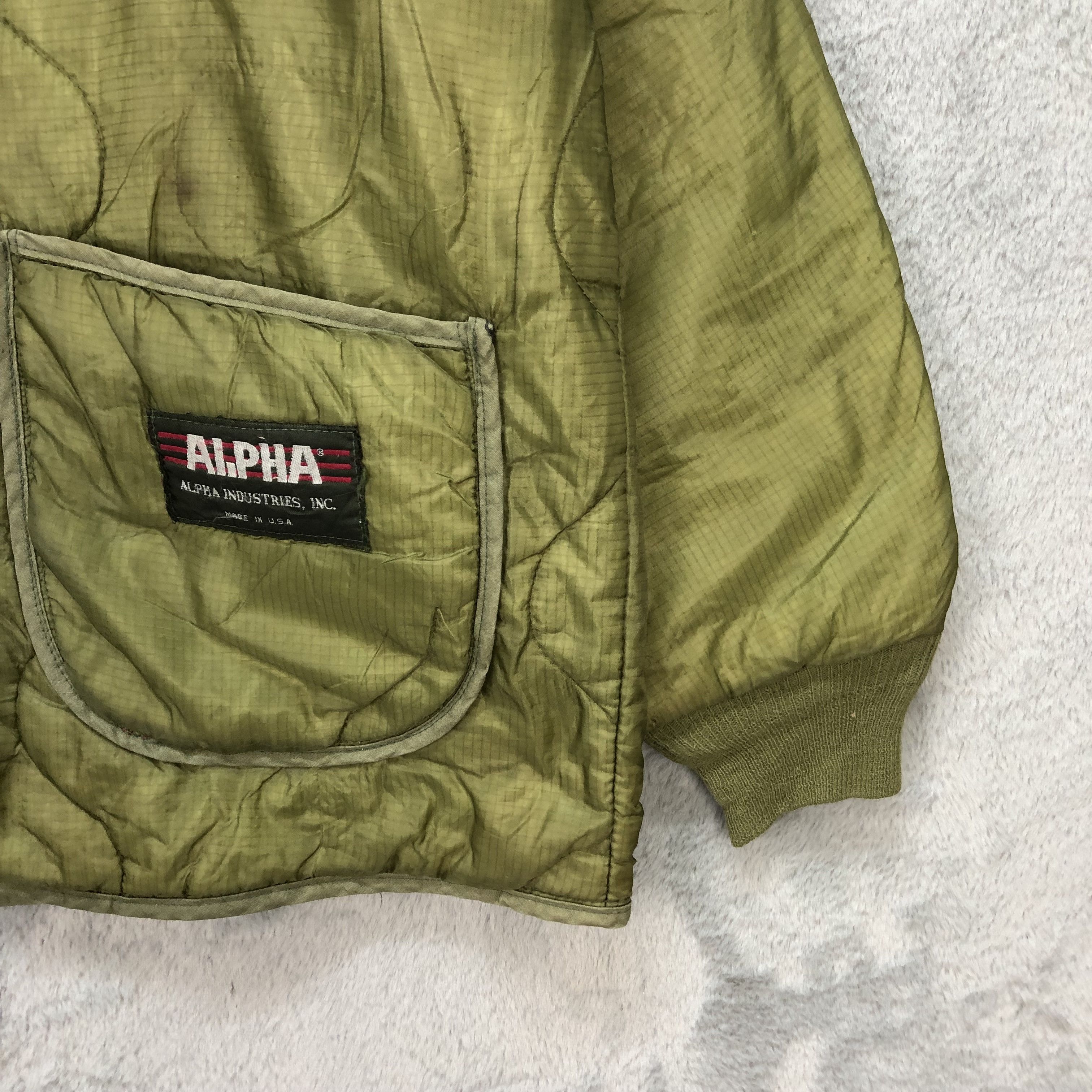 Alpha Industries VINTAGE ALPHA INDUSTRIES MILITARY LINER JACKET #5529-195 Size US L / EU 52-54 / 3 - 8 Thumbnail
