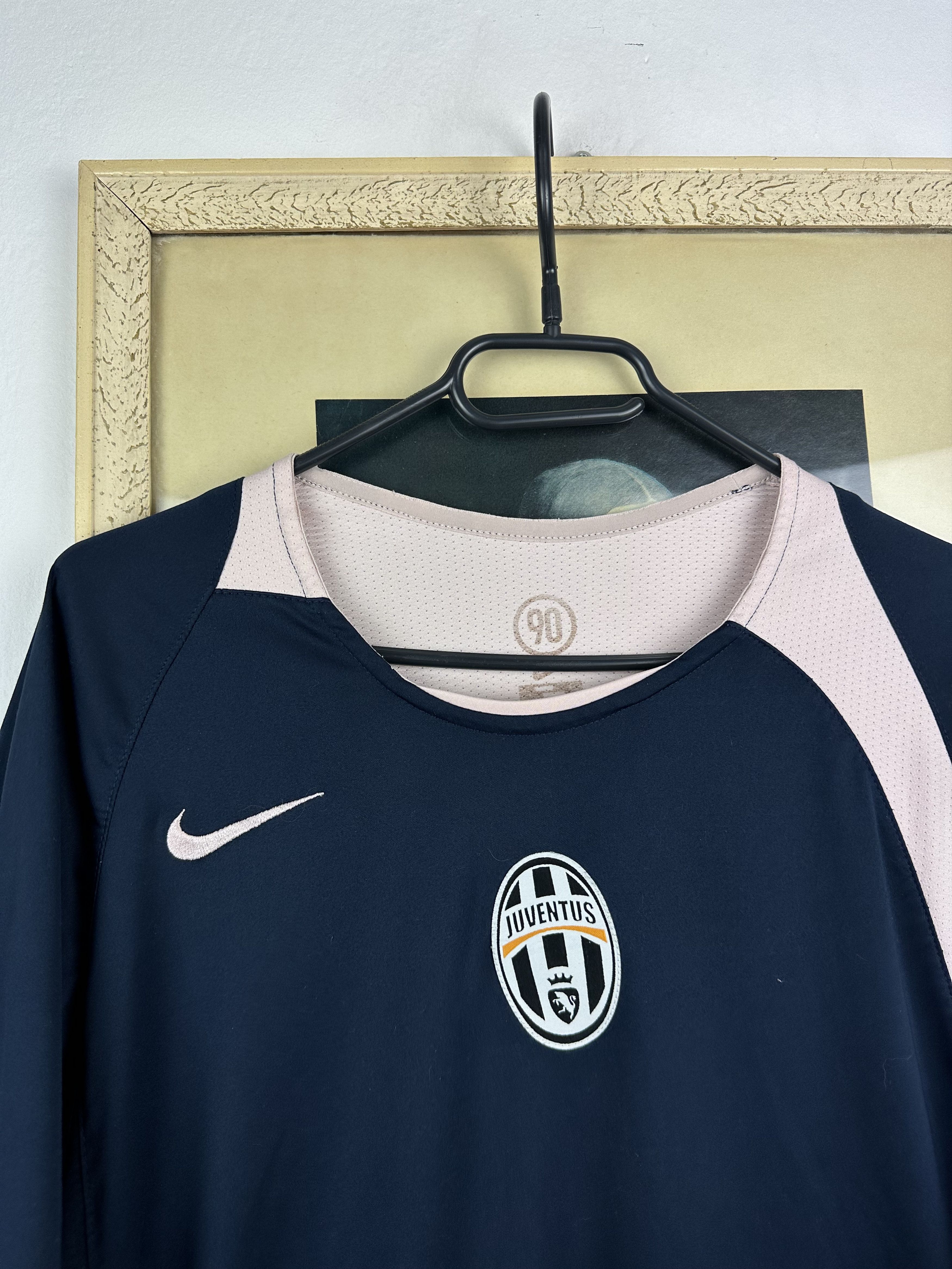 Nike Vintage Nike Total 90 Juventus Football Shirt Tee Y2K Hype Size US L / EU 52-54 / 3 - 2 Thumbnail