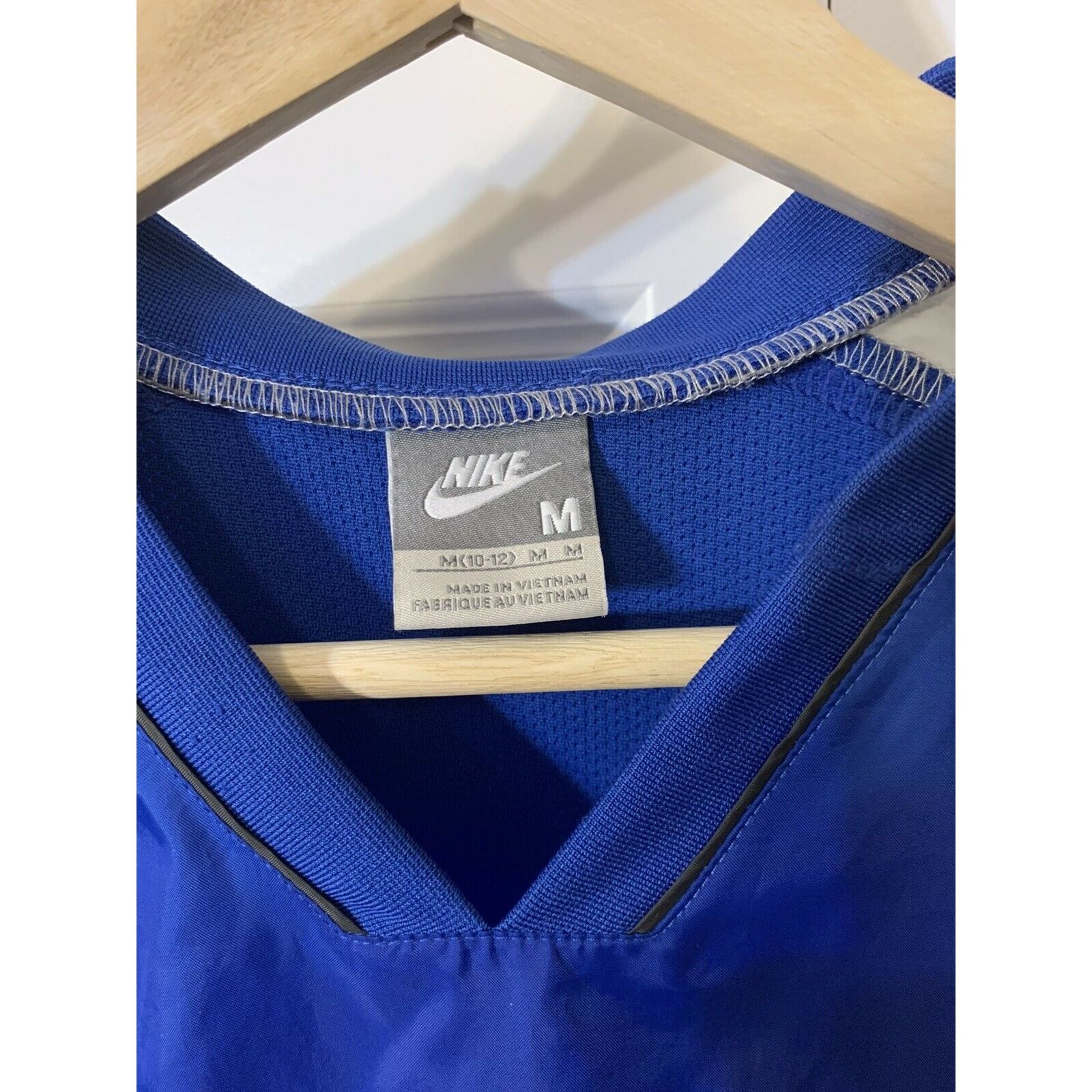 Nike VTG 90s Nike Youth V Neck Windbreaker Youth Pullover Blue Size US M / EU 48-50 / 2 - 2 Thumbnail