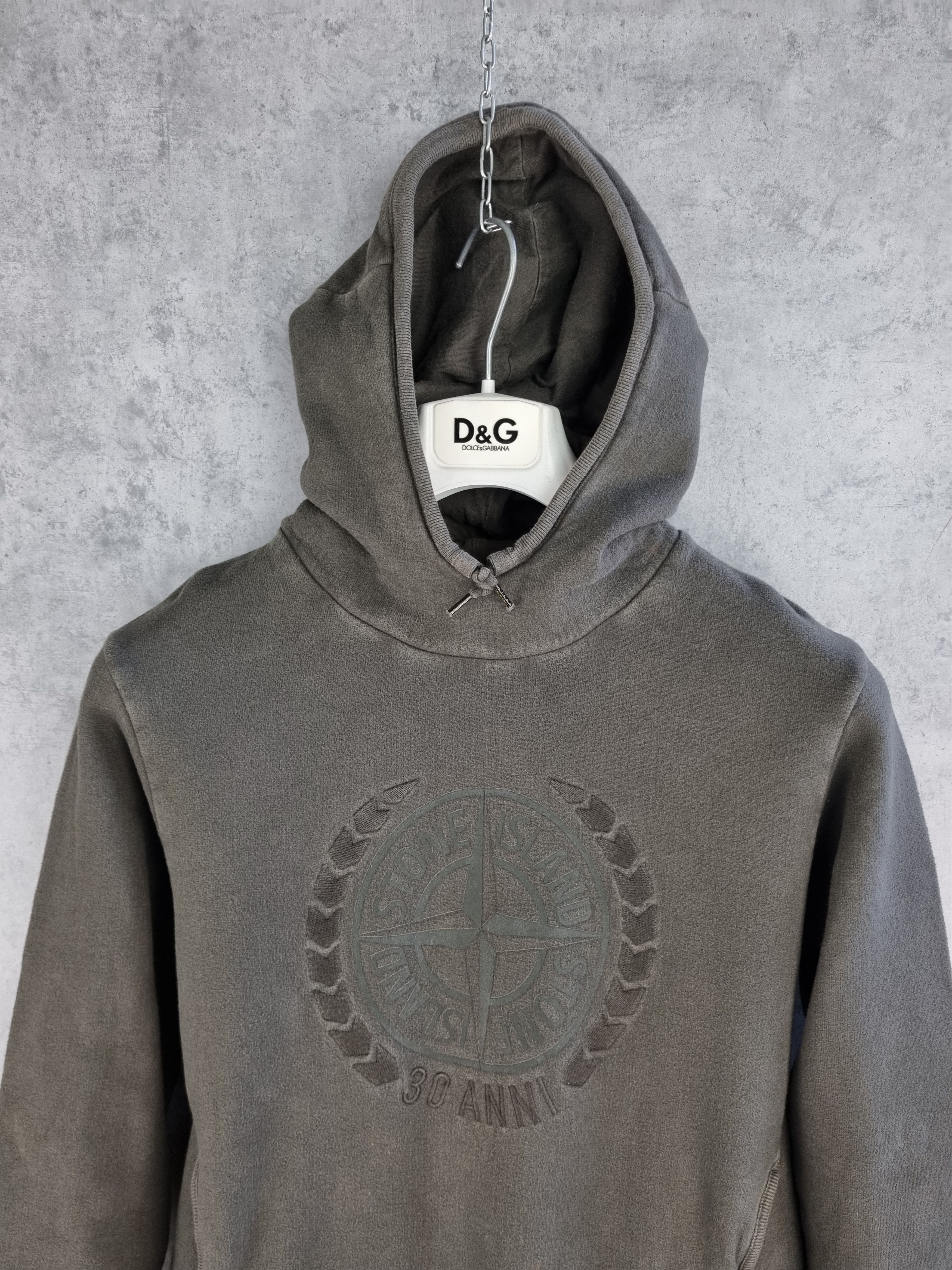image of Big Logo Stone Island Hoodie 30 Anni in Dirt Grey, Men's (Size Small)