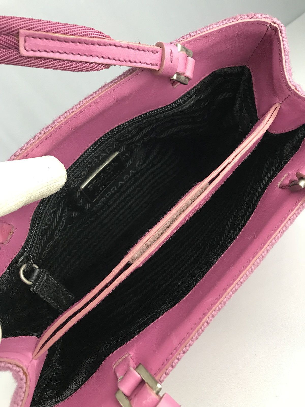 Prada × Vintage ❌Last Drop❌ 🔥Rare🔥Authentic Prada Pink Shoulder Bag Size ONE SIZE - 19 Thumbnail