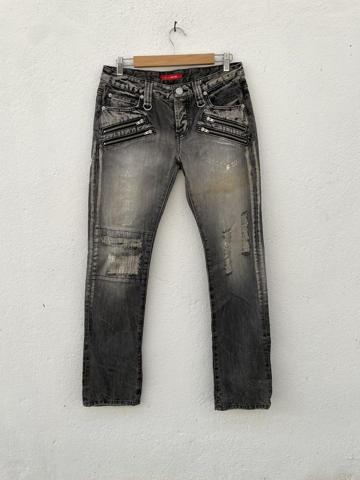 Japanese Brand Place Plan Red Label Zippers Stains Jeans Size US 31 - 1 Thumbnail