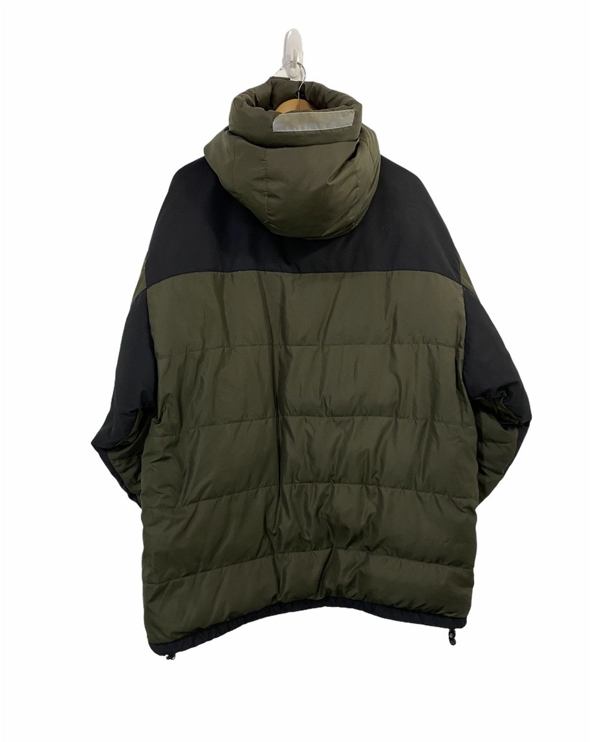 Tommy Hilfiger VTG Tommy Hilfiger Puffer Jacket With Rare Hoodies 4 Pocket Size US XL / EU 56 / 4 - 2 Thumbnail