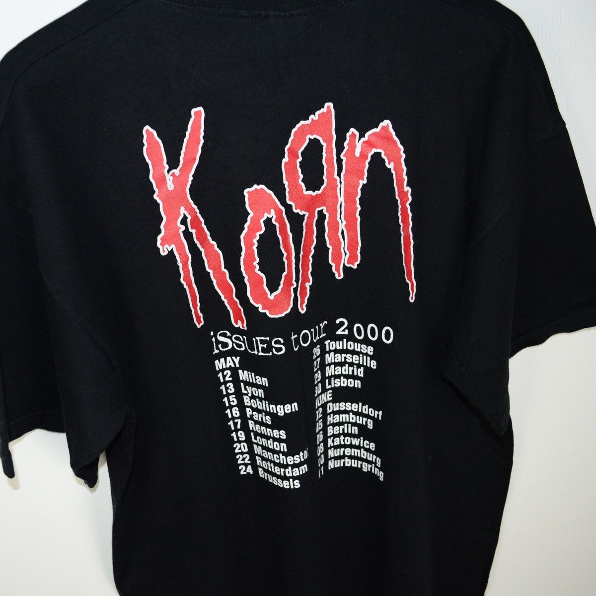 Band Tees Vintage KORN Issues Tour 2000 tee Nu-metal Size US XL / EU 56 / 4 - 2 Thumbnail